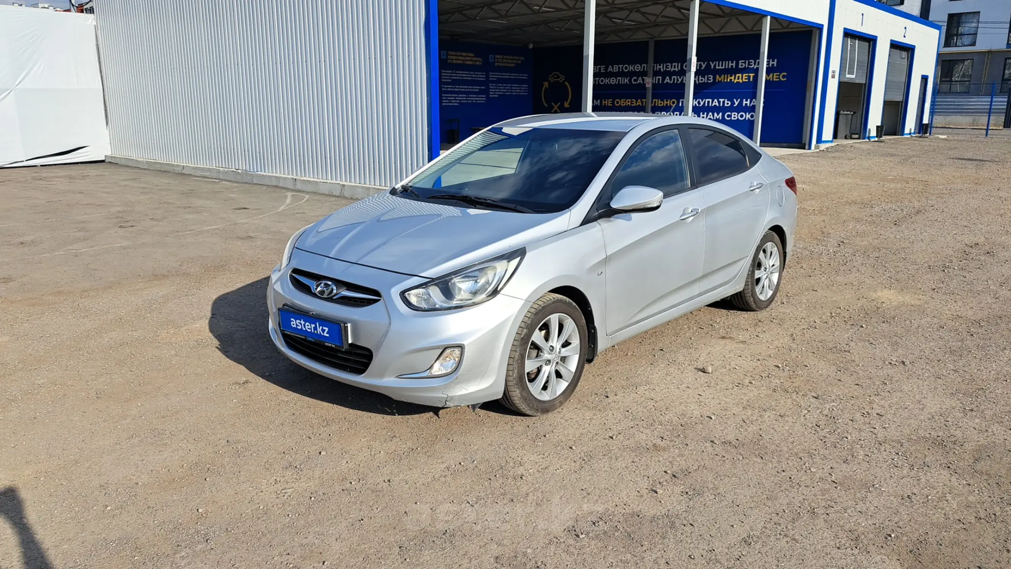 Hyundai Accent 2011