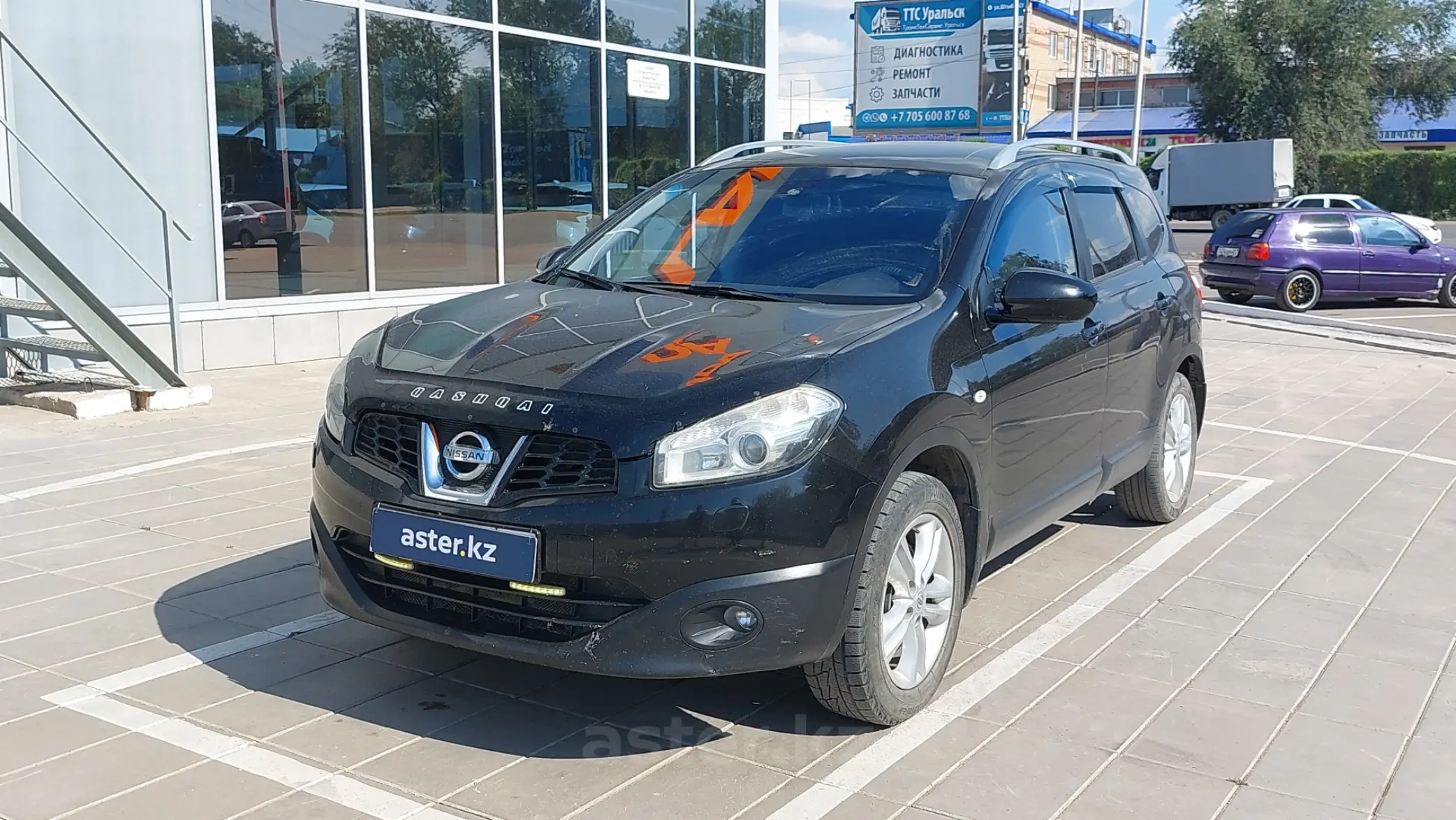 Nissan Qashqai 2011 баклажан