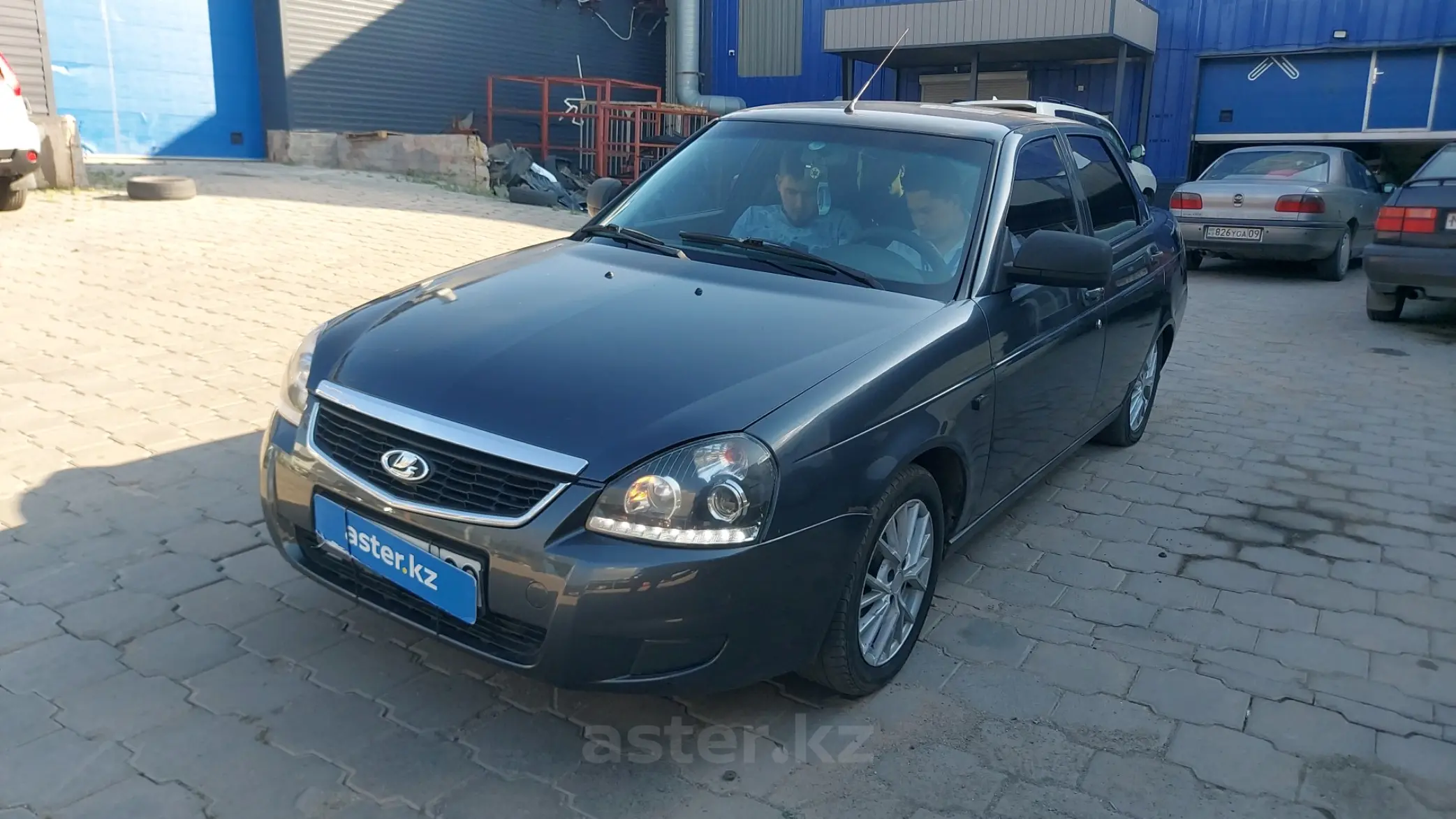 LADA (ВАЗ) Priora 2012