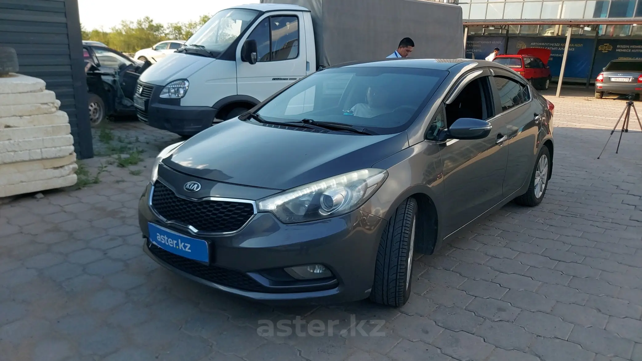 Kia Cerato 2013