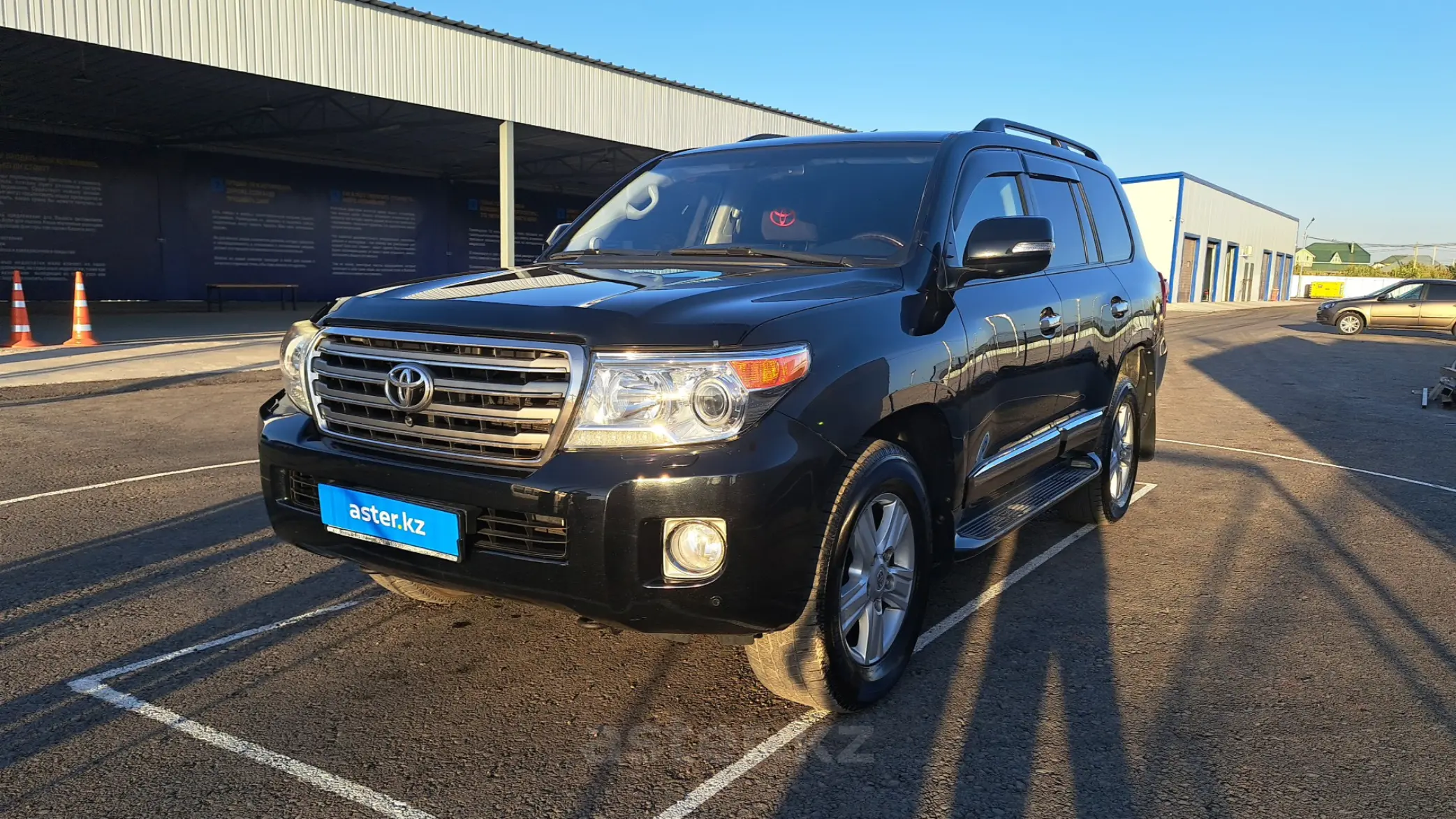 Toyota Land Cruiser 2013