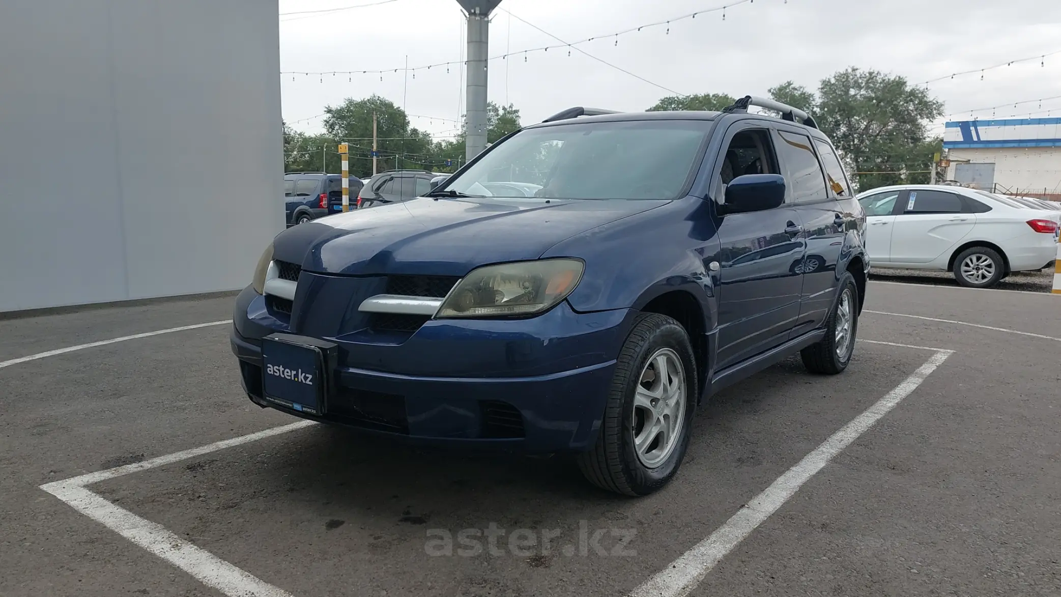 Купить Mitsubishi Outlander 2003 года в Таразе, цена 4000000 тенге. Продажа  Mitsubishi Outlander в Таразе - Aster.kz. №c884139