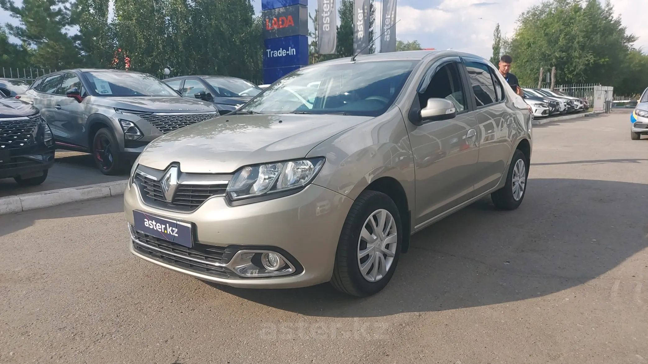 Renault Logan 2015