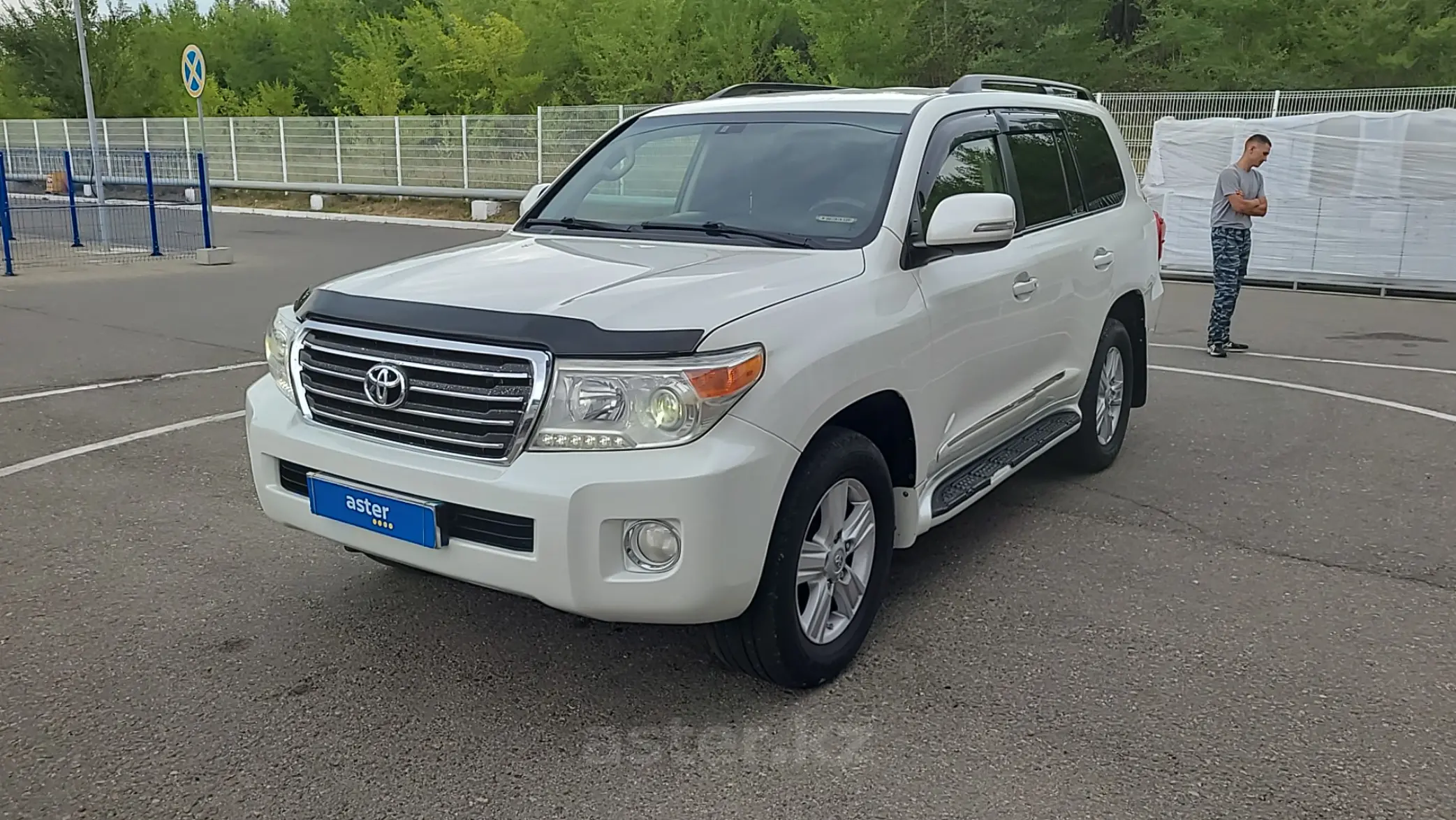 Toyota Land Cruiser 2013