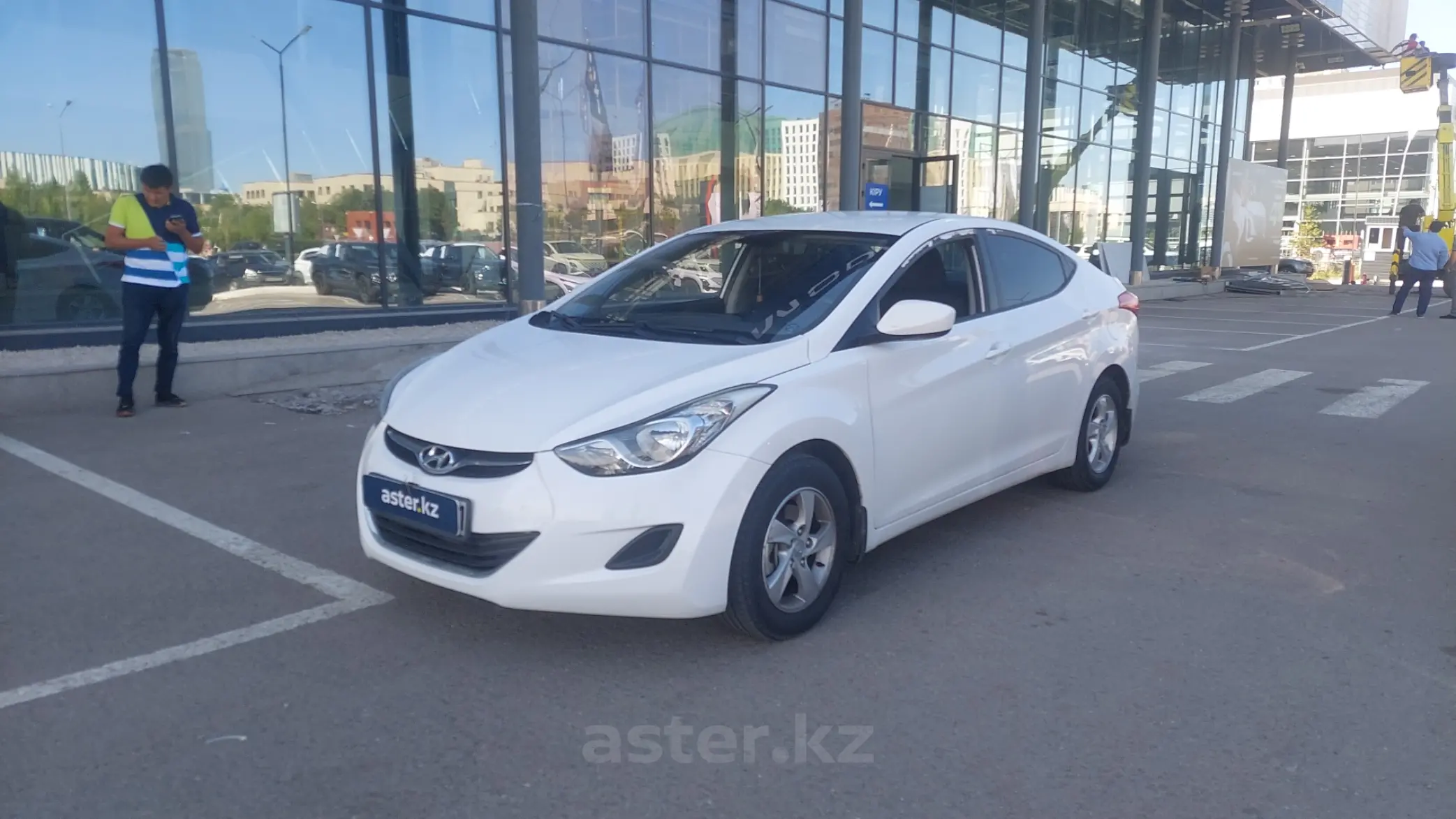 Hyundai Elantra 2012