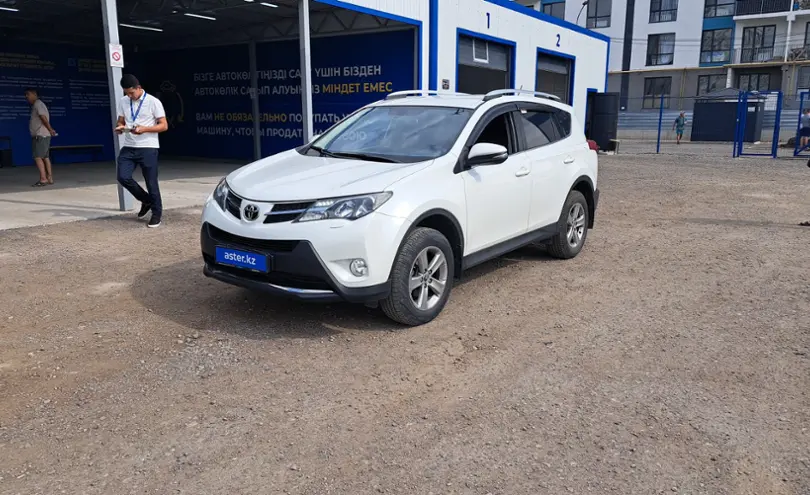 Toyota RAV4 2015 года за 12 500 000 тг. в Алматы