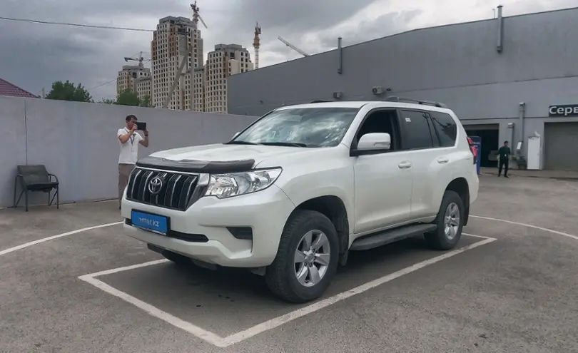 Toyota Land Cruiser Prado комфорт 2020