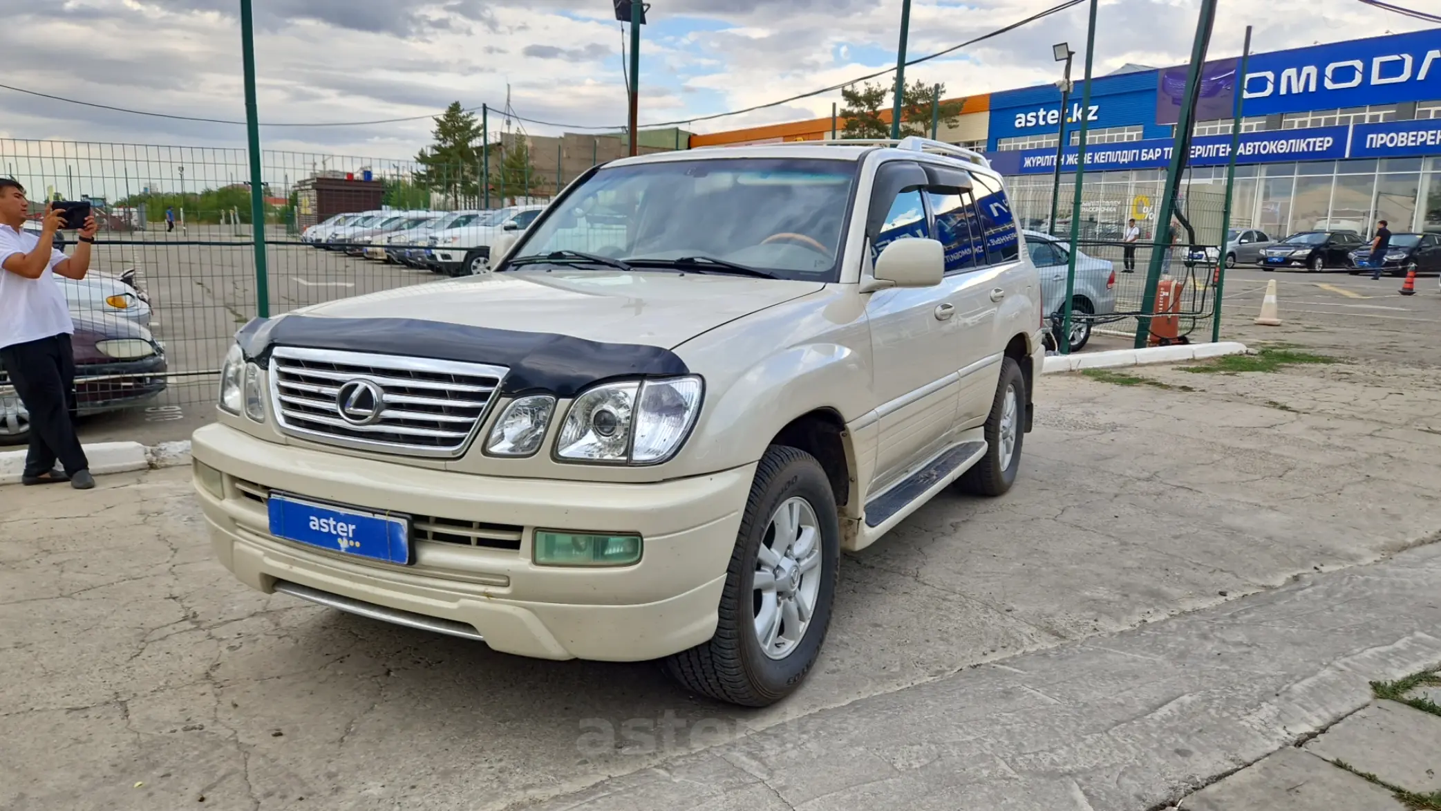 Lexus LX 2004