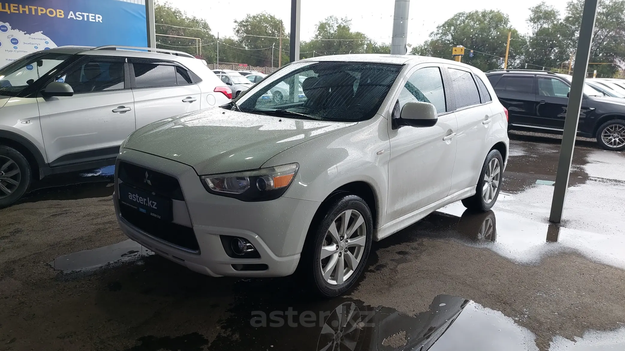 Mitsubishi Outlander 2012