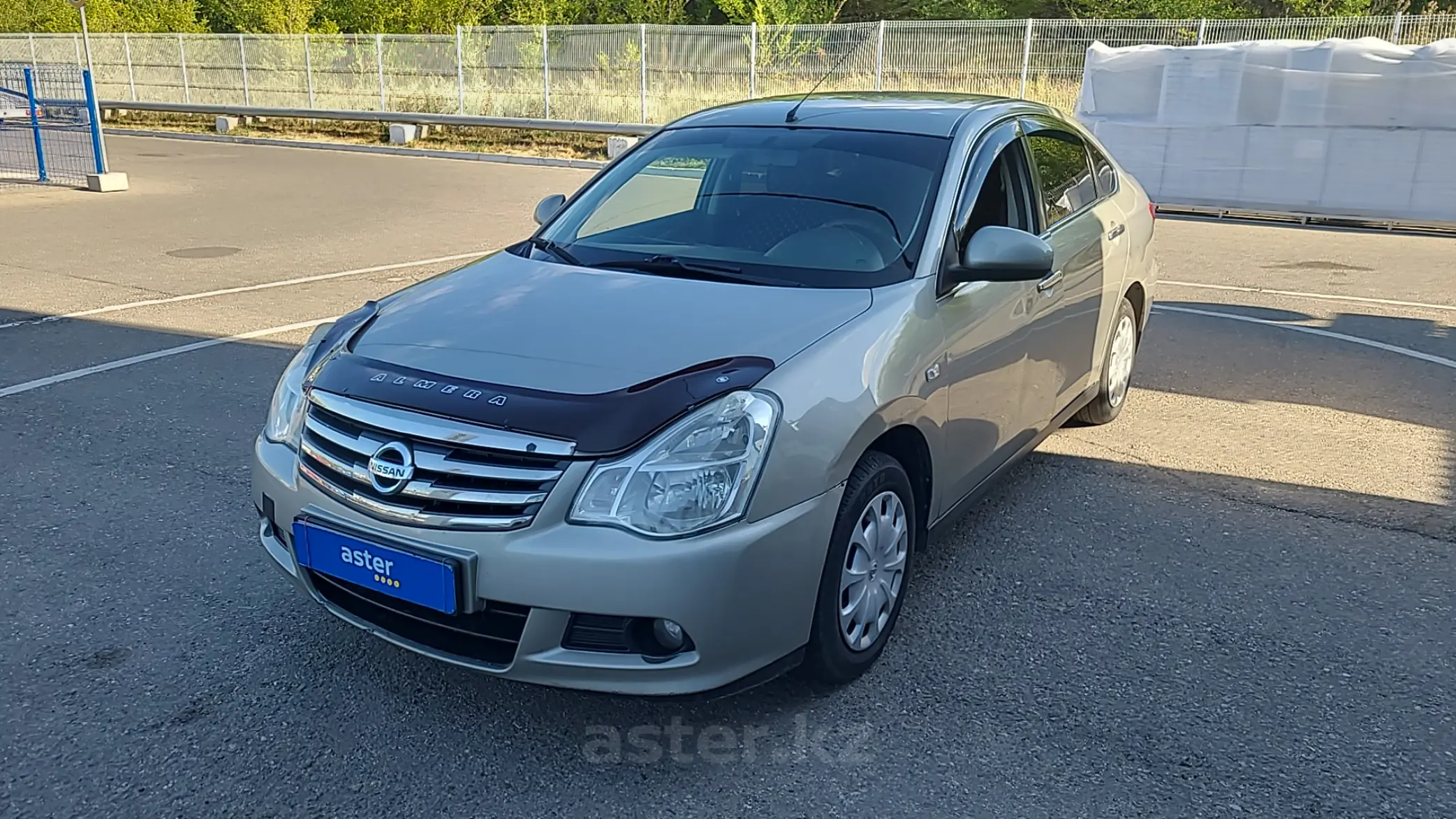 Nissan Almera 2014