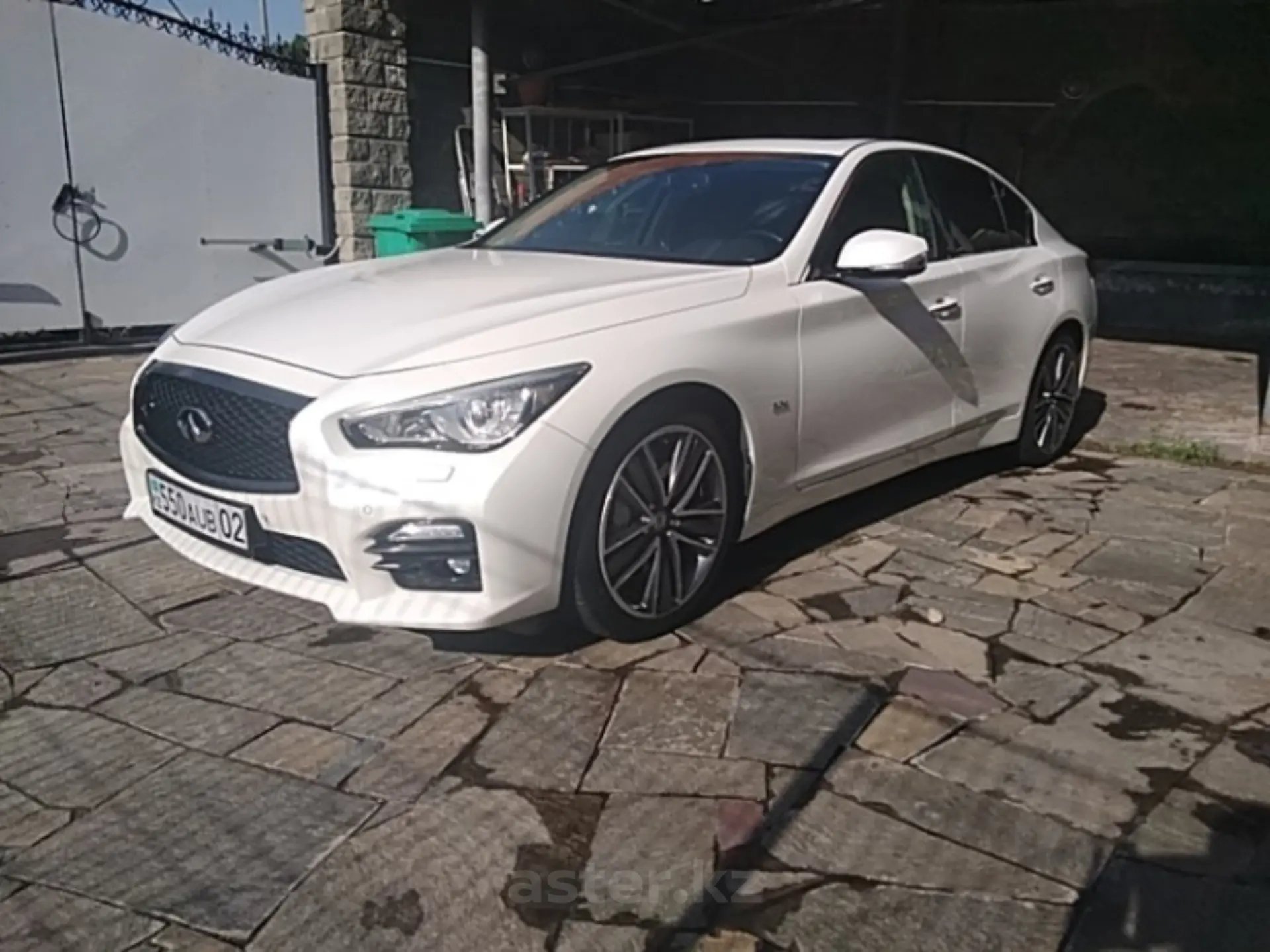 Infiniti Q50 2016