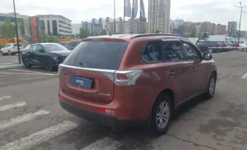 Mitsubishi Outlander 2013 года за 7 500 000 тг. в Астана фото 3