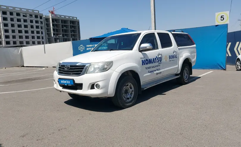 Toyota Hilux 2014 года за 9 500 000 тг. в Алматы