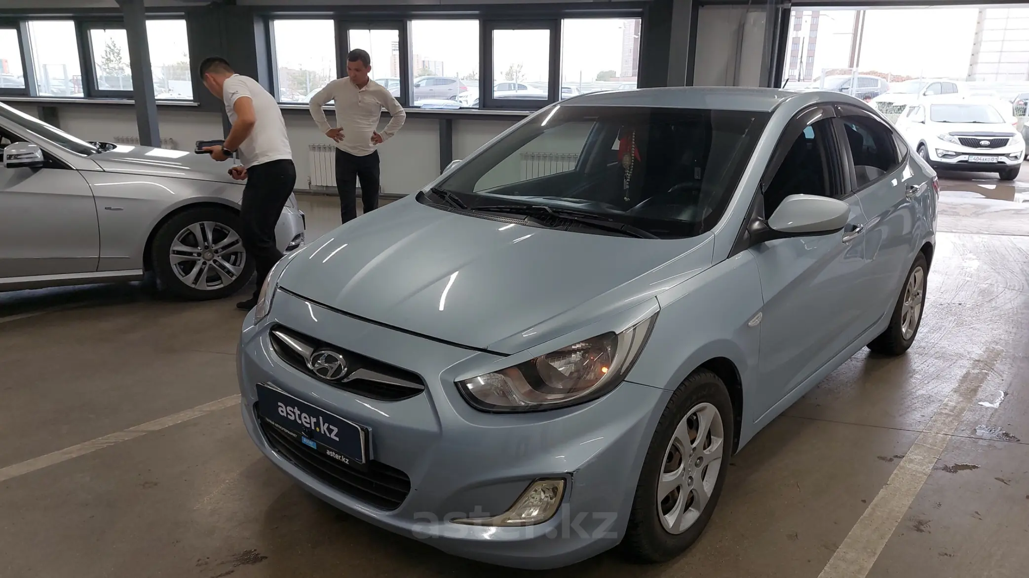 Hyundai Accent 2013