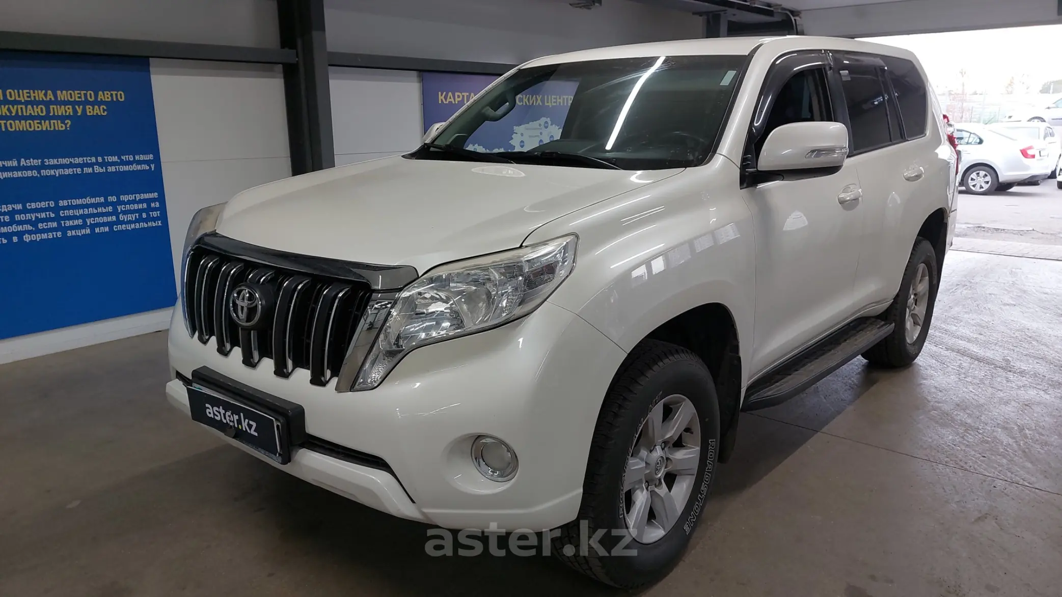 Toyota Land Cruiser Prado 2014