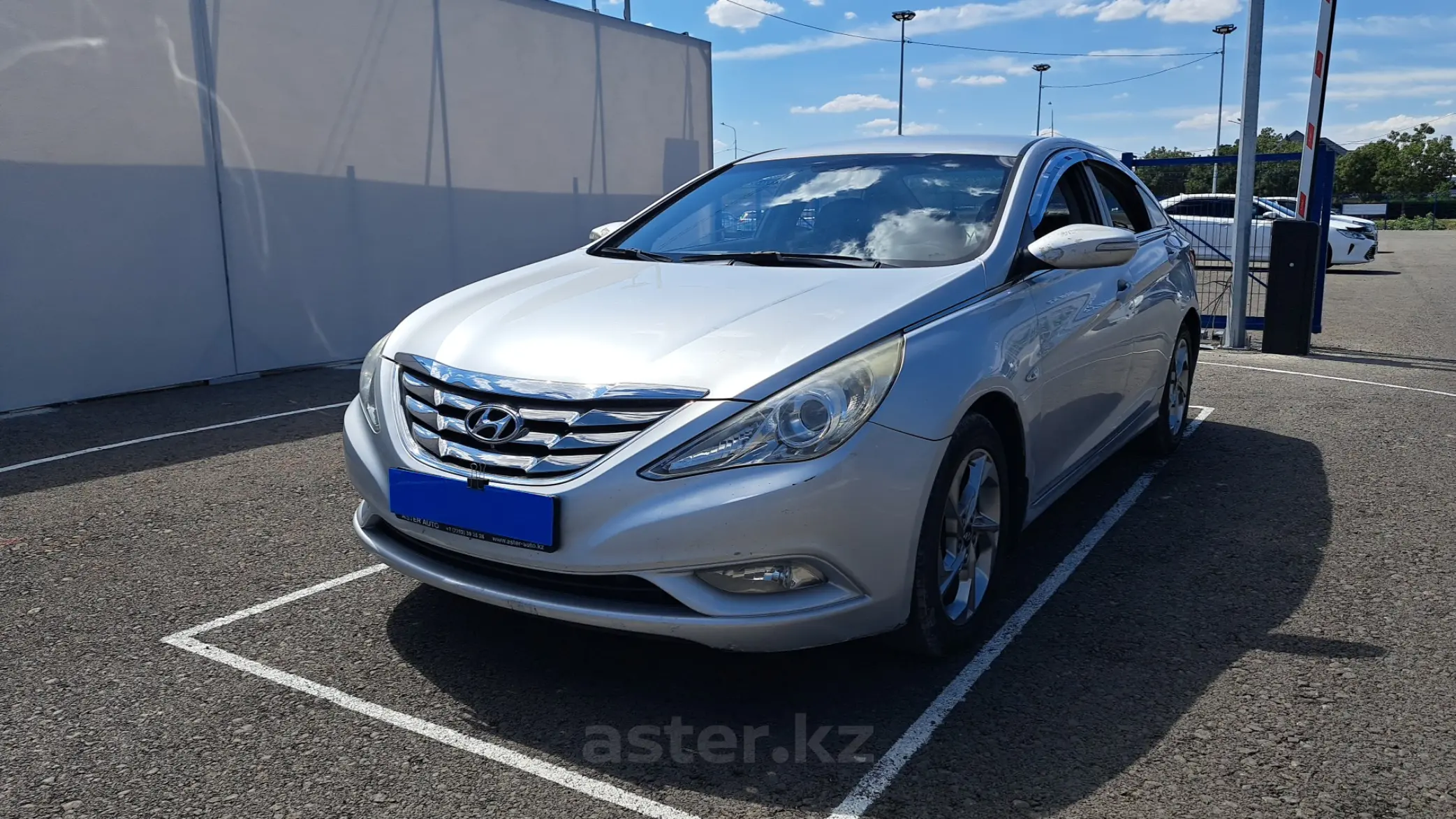 Hyundai Sonata 2011