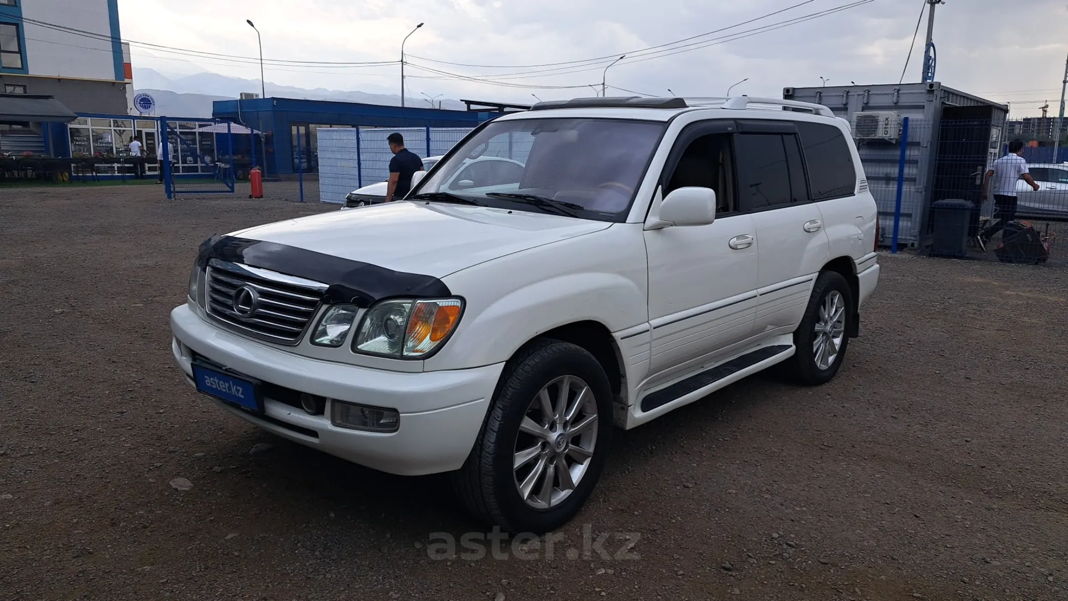 Lexus LX 2006