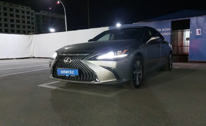 Lexus ES 2020 года за 23 000 000 тг. в Алматы