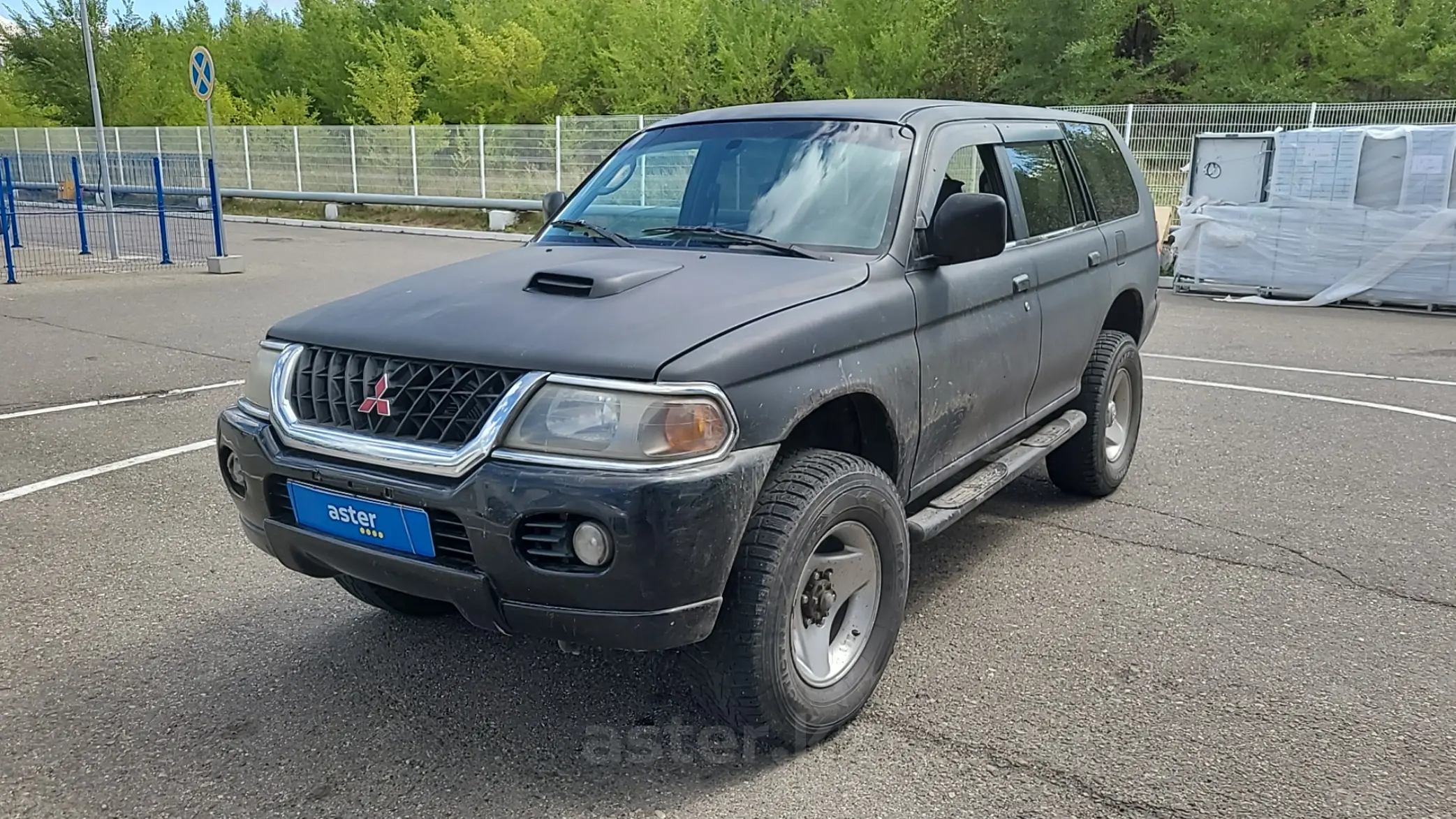 Mitsubishi Montero Sport 2000