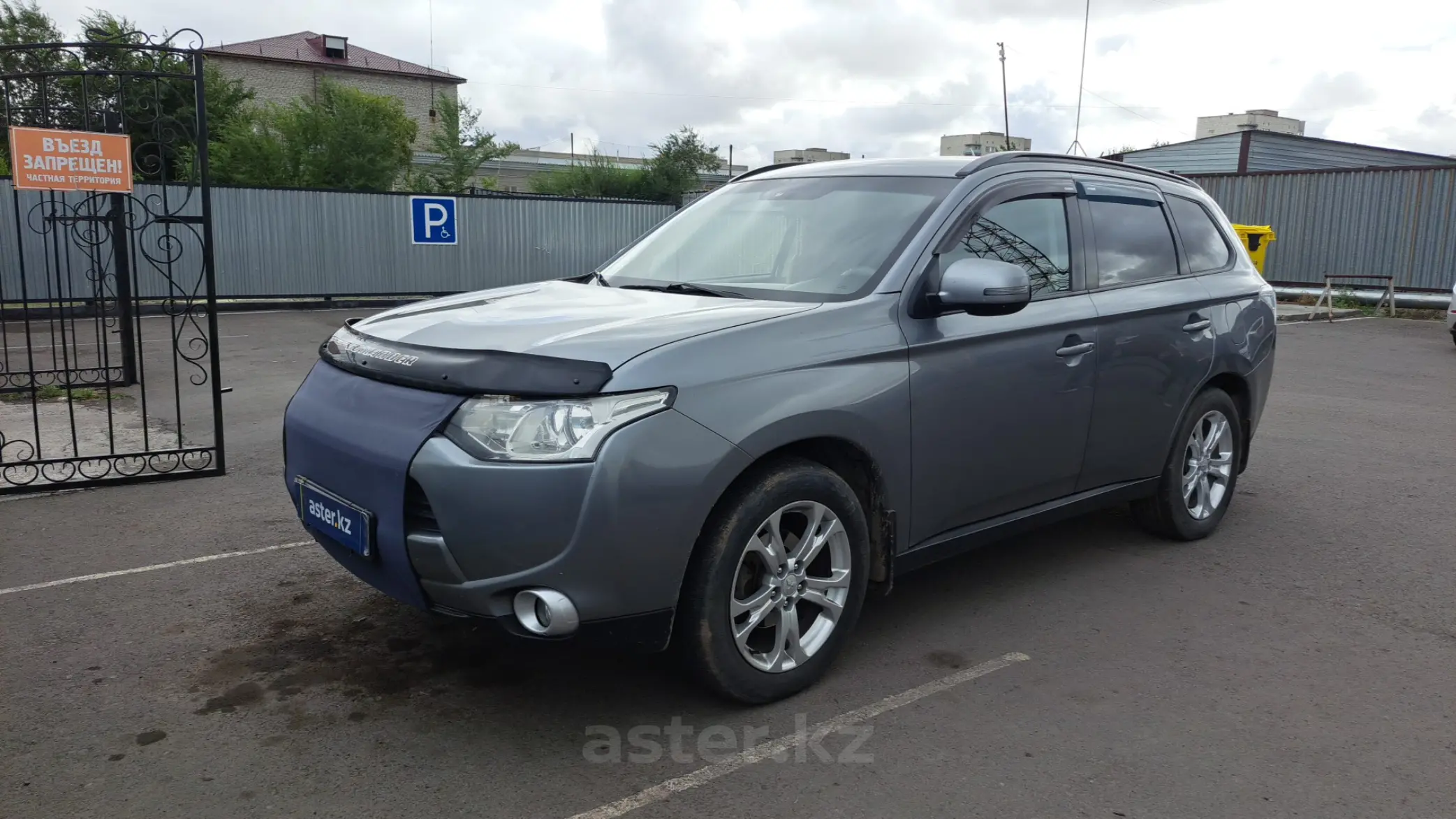 Mitsubishi Outlander 2012