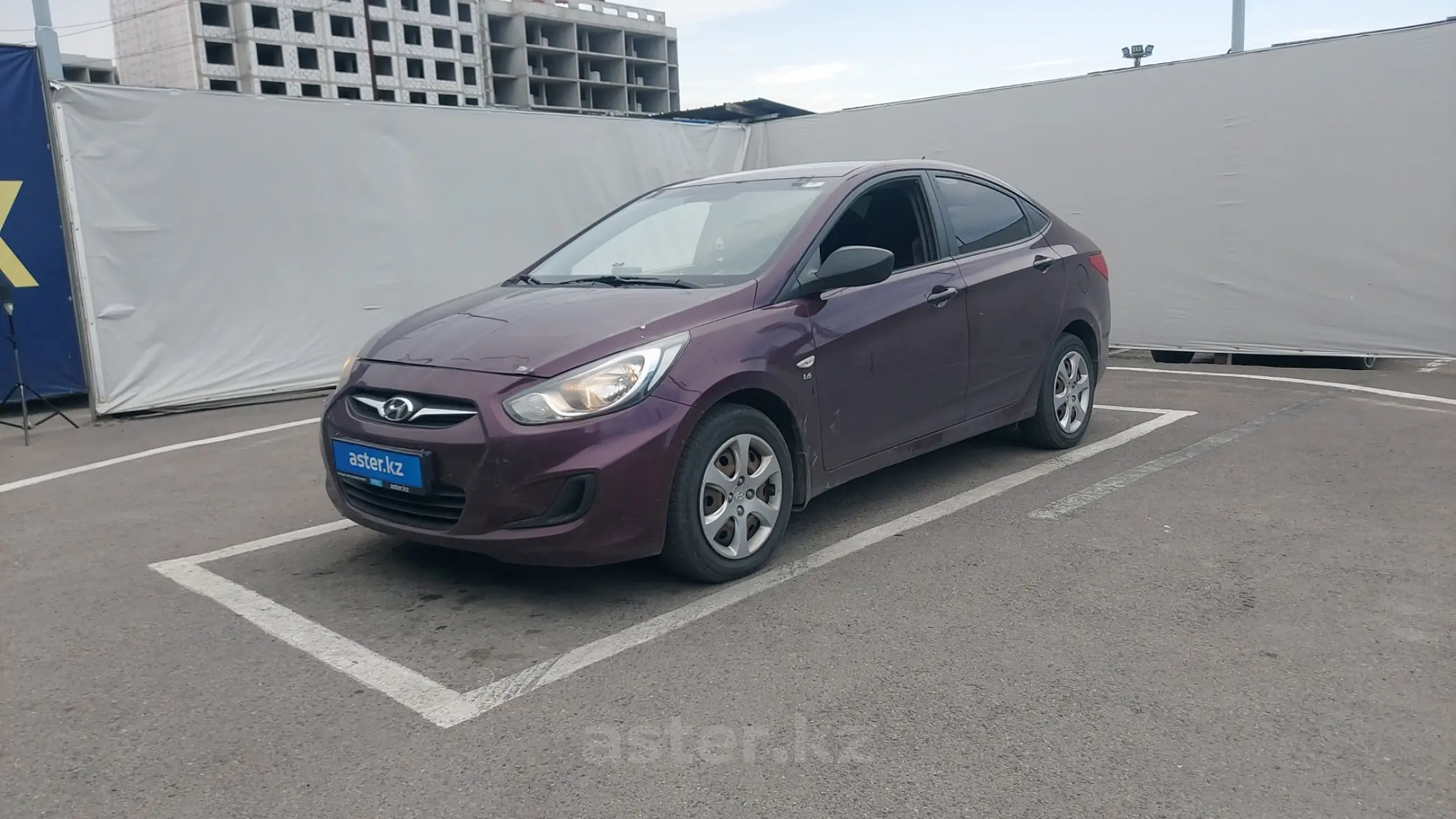 Hyundai Accent 2013