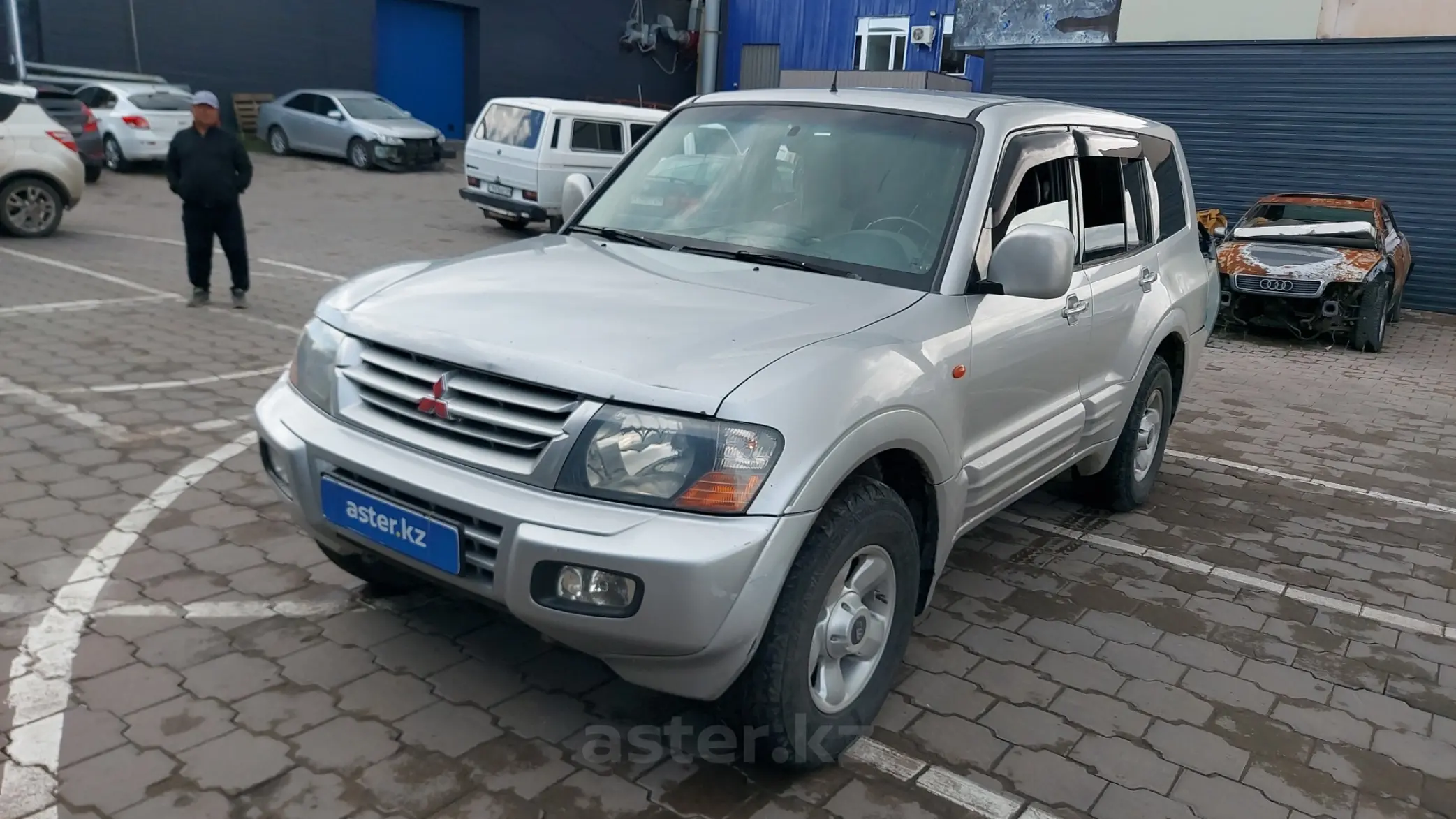 Mitsubishi Pajero 2002