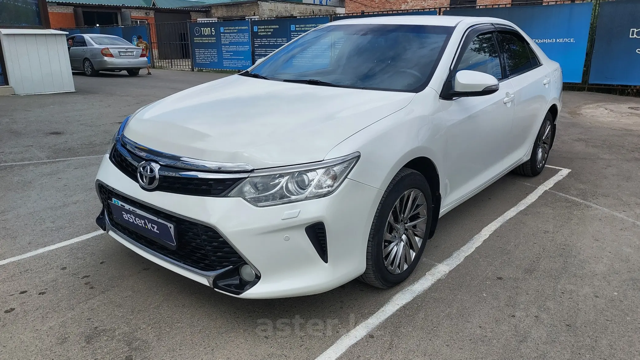 Toyota Camry 2015