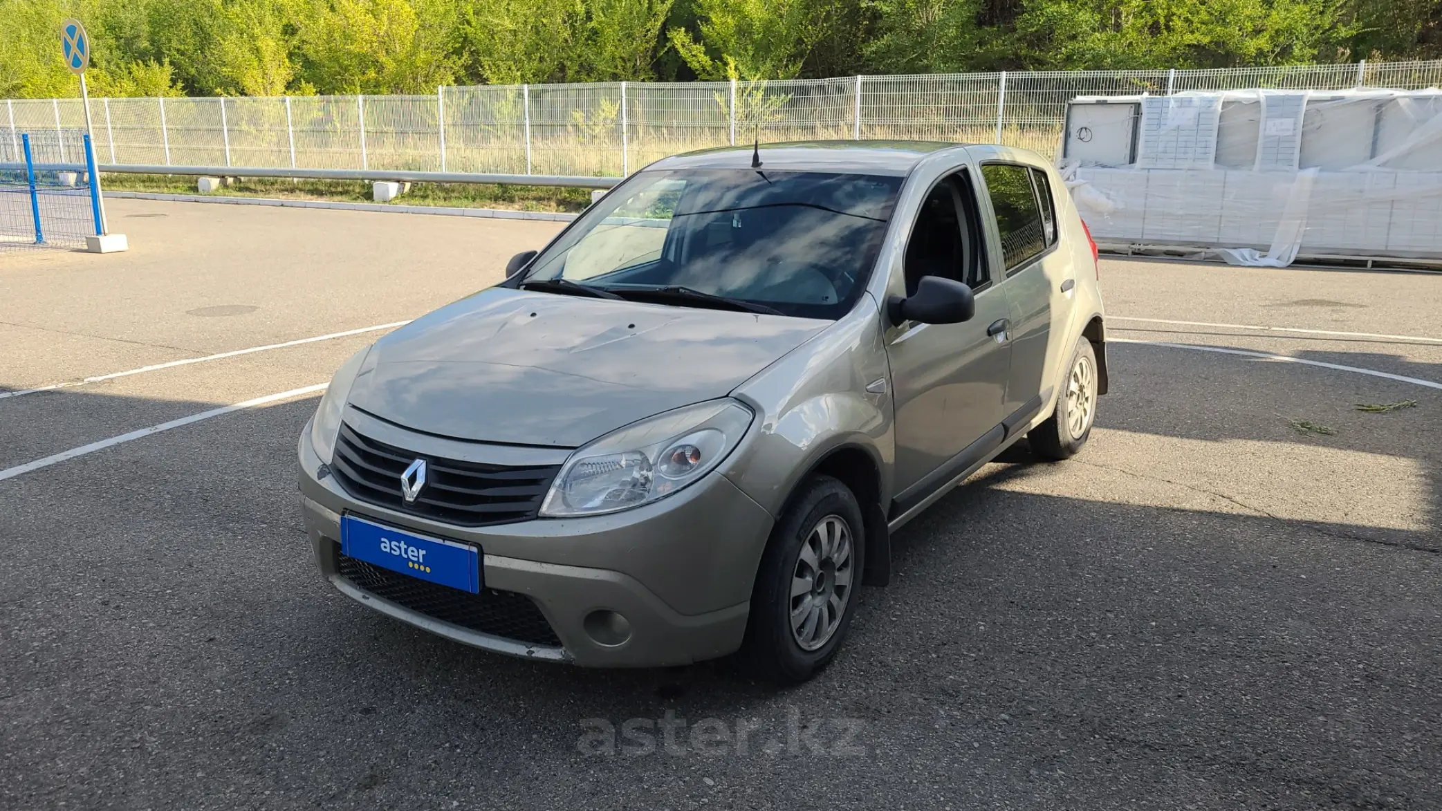 Renault Sandero 2012