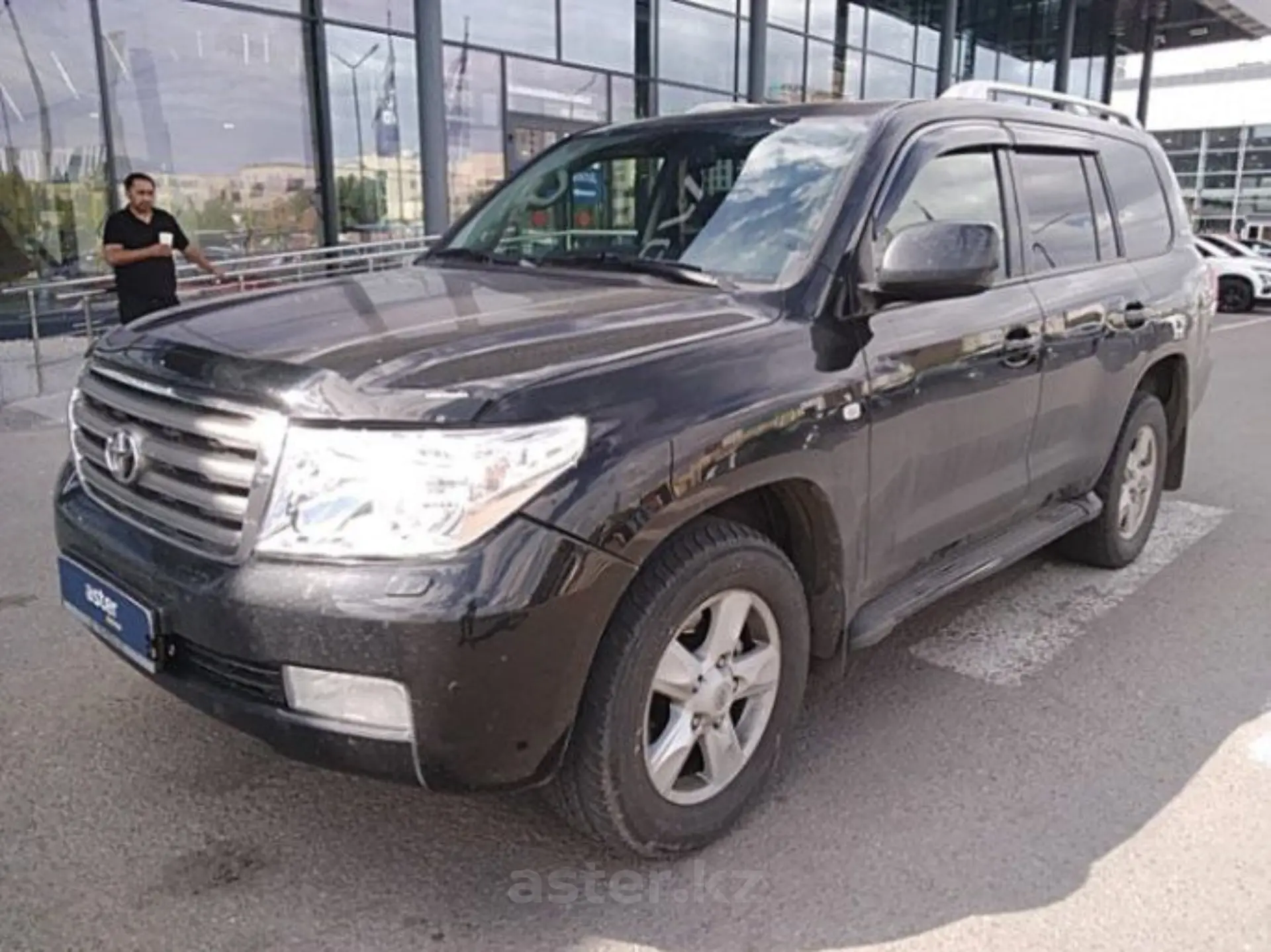 Toyota Land Cruiser 2011