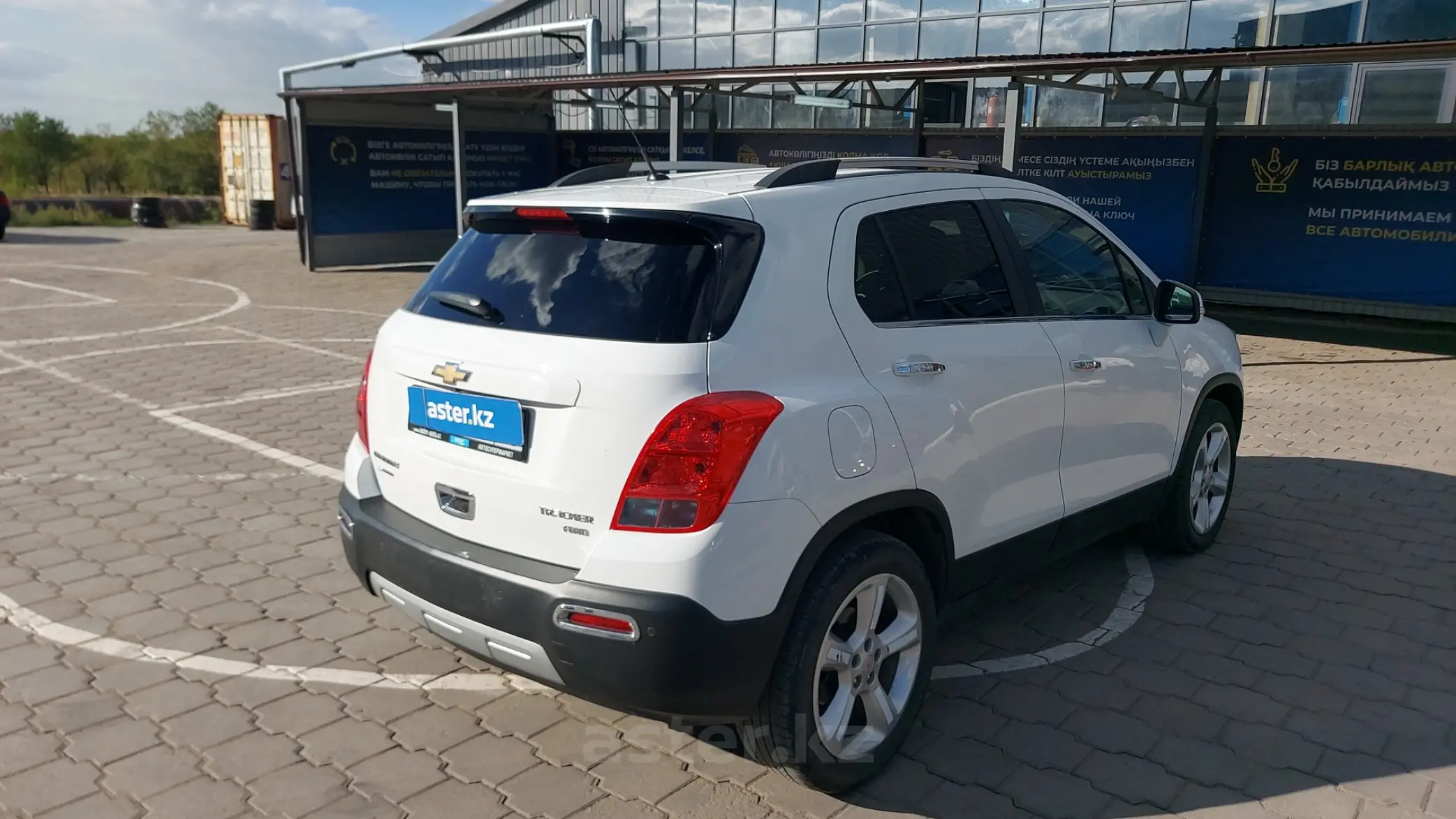 Купить Chevrolet Tracker 2015 года в Караганде, цена 4000000 тенге. Продажа  Chevrolet Tracker в Караганде - Aster.kz. №c891359