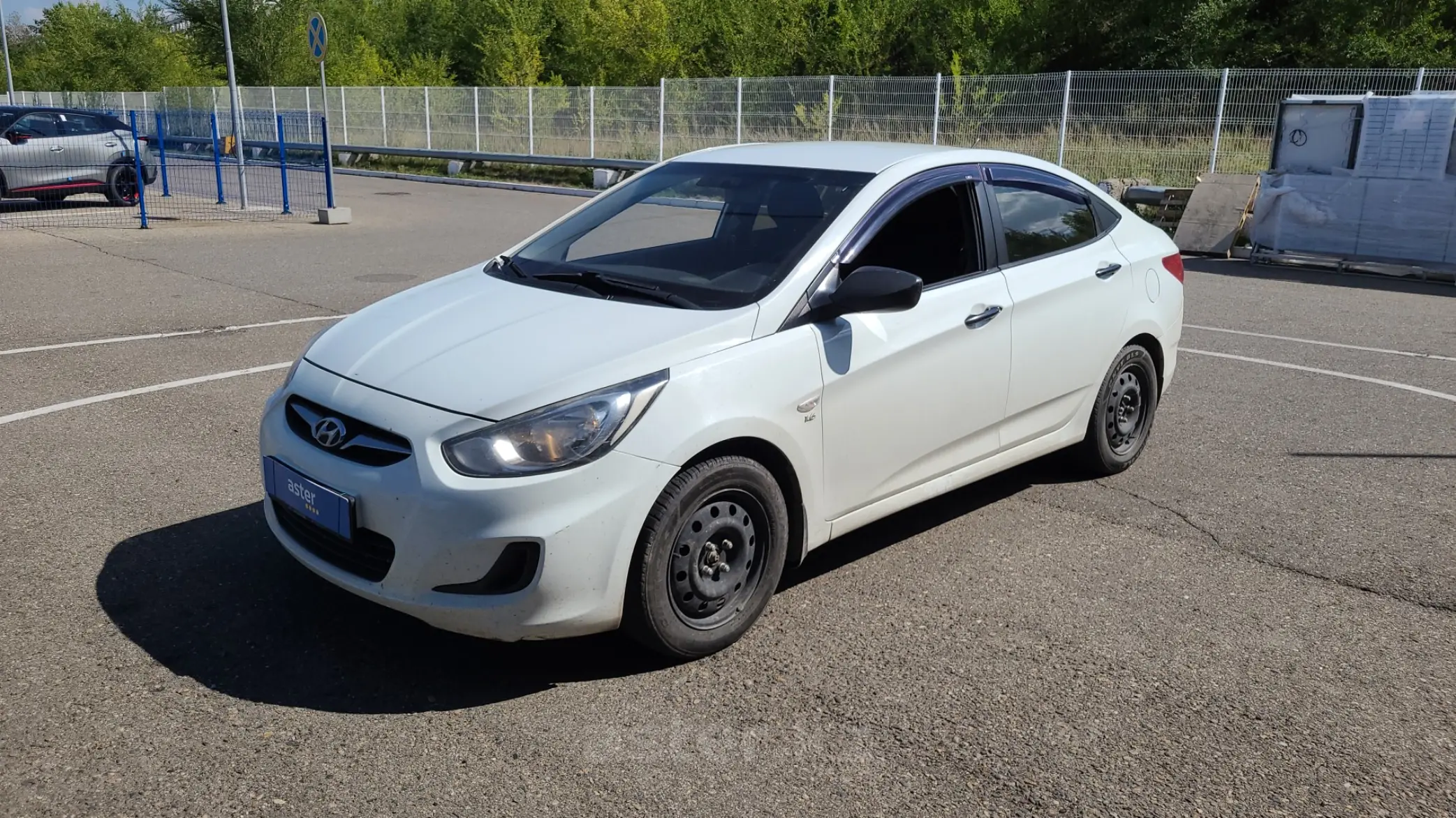 Hyundai Accent 2012