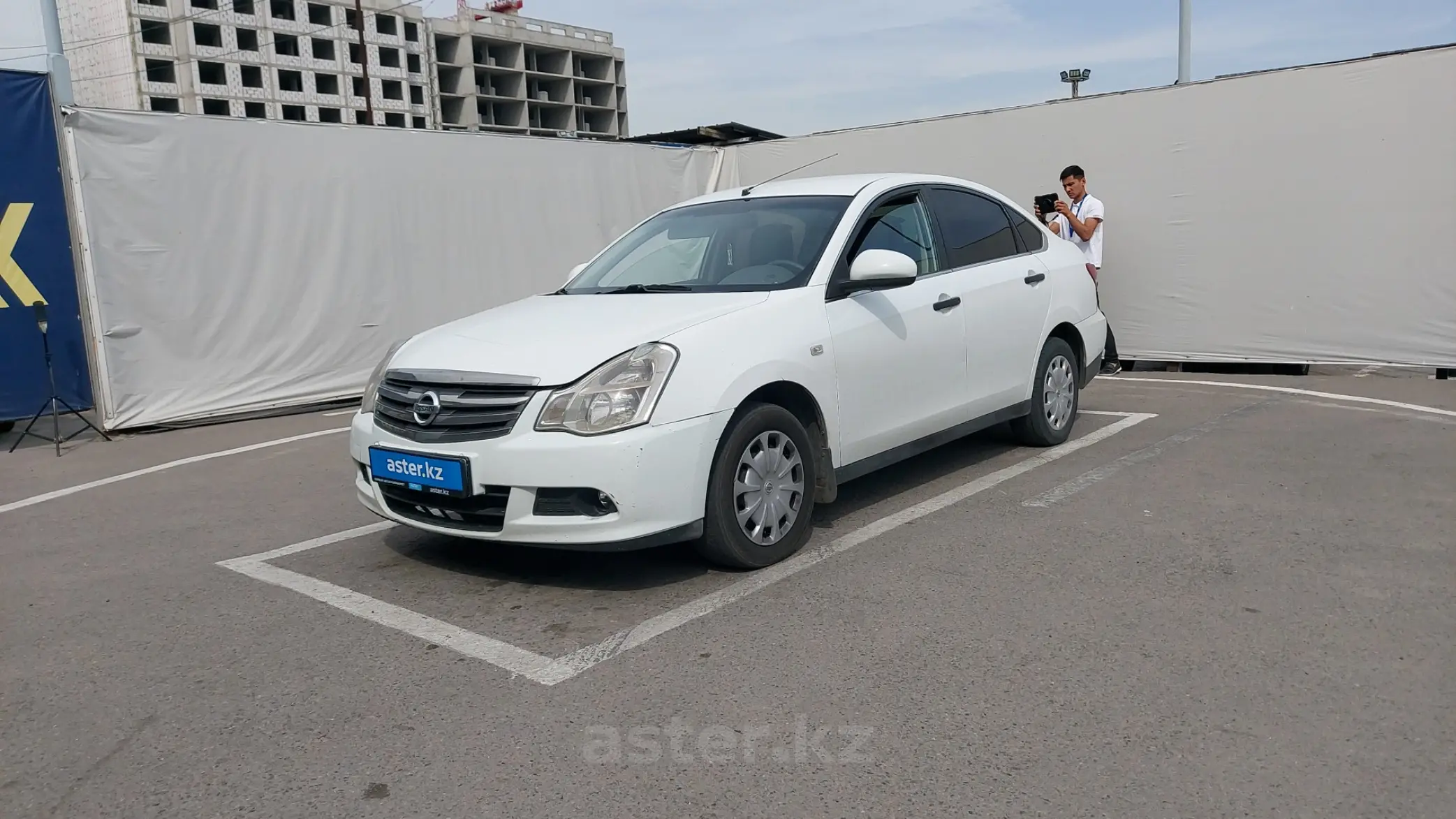 Nissan Almera 2015