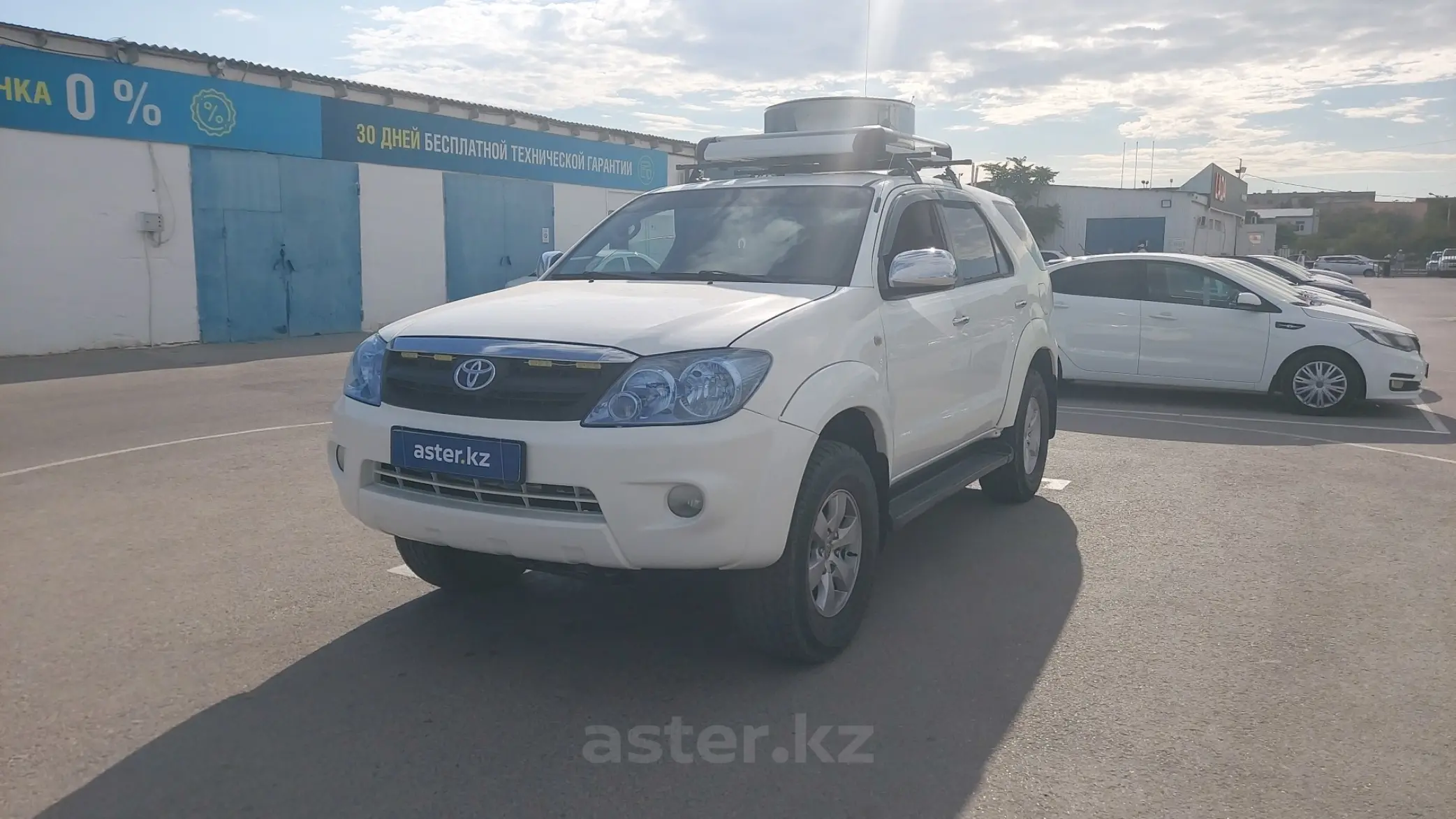 Toyota Fortuner 2005 Р±РµР»С‹Р№