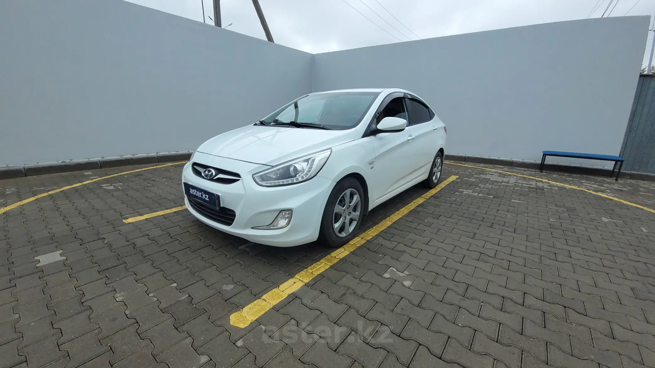 Hyundai Accent 2014