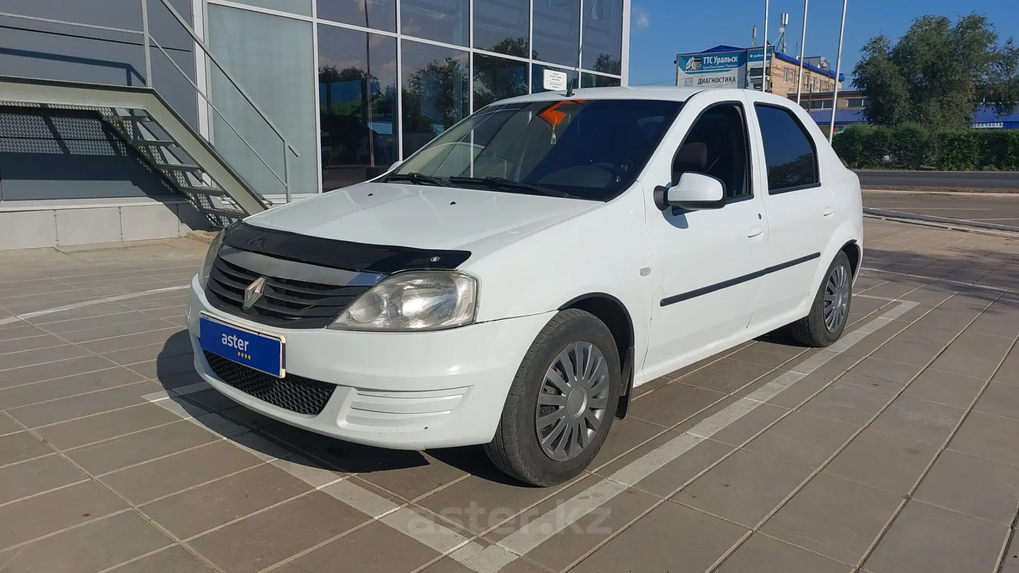 Renault Logan 2013