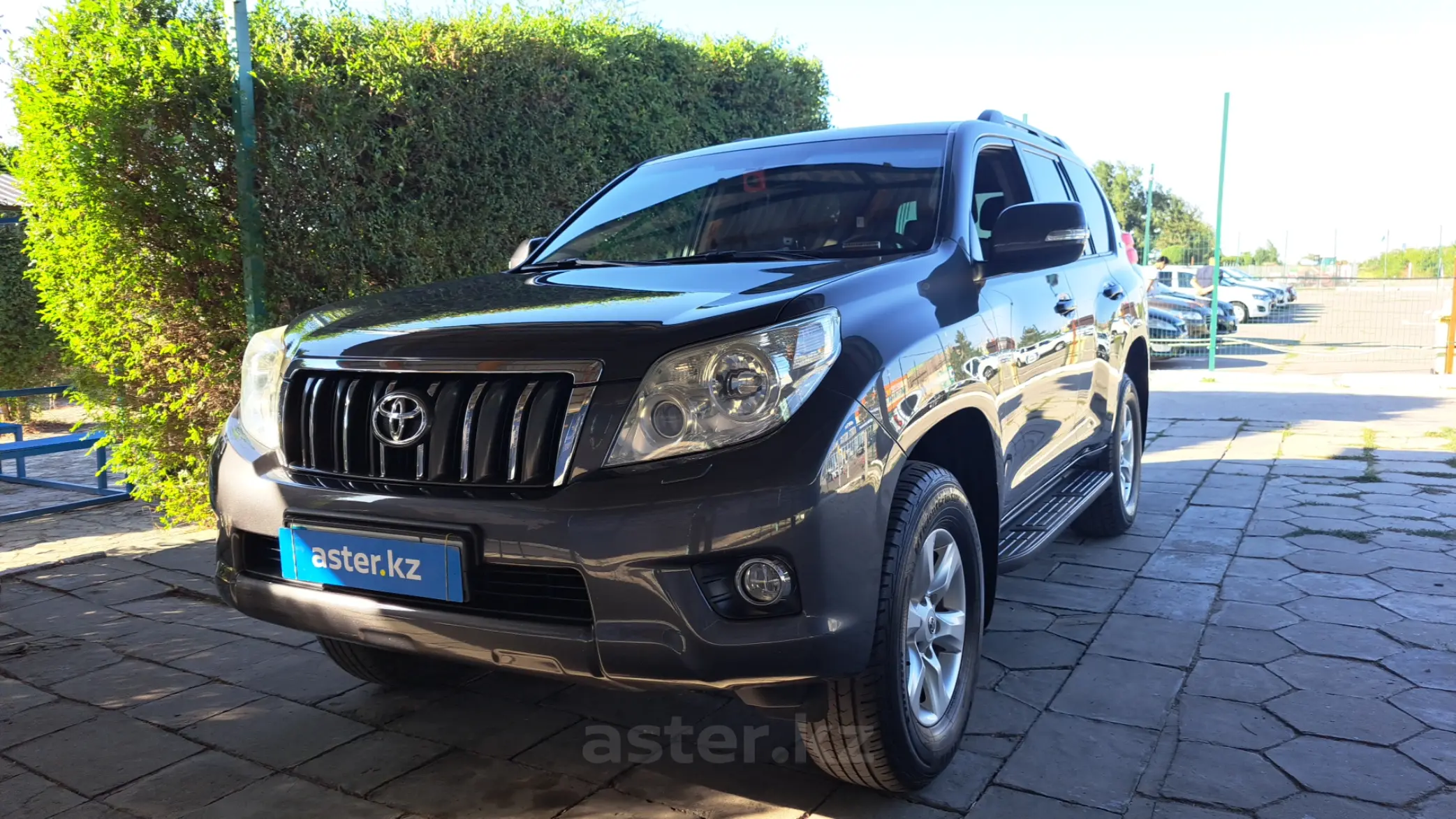 Toyota Land Cruiser Prado 2011