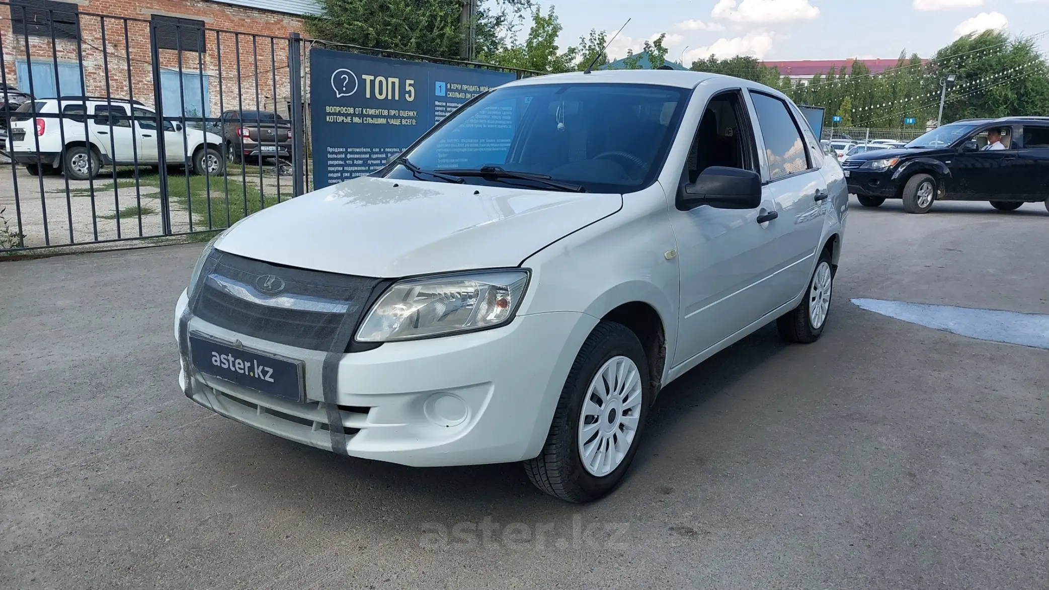 LADA (ВАЗ) Granta 2013