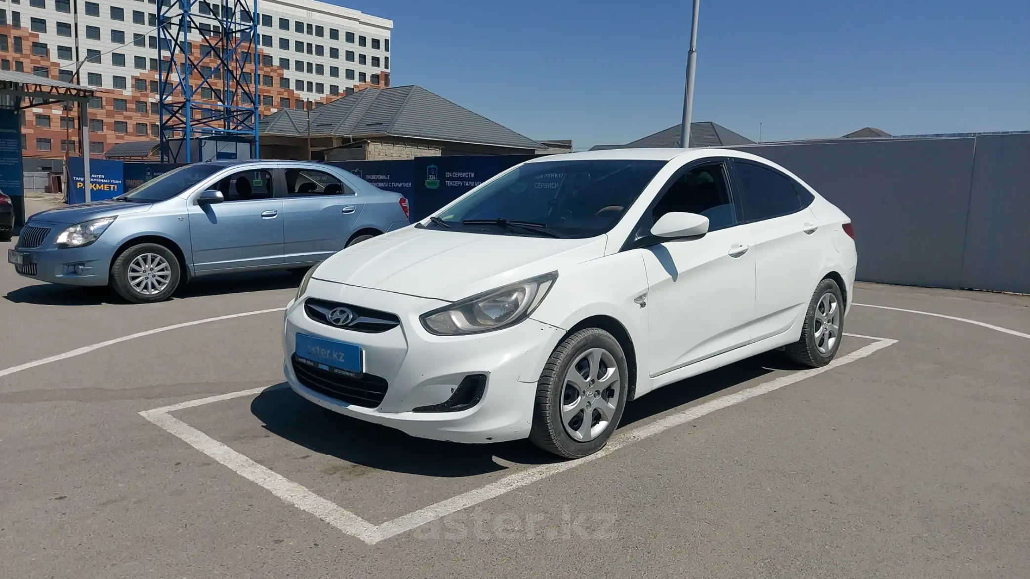 Hyundai Accent 2013