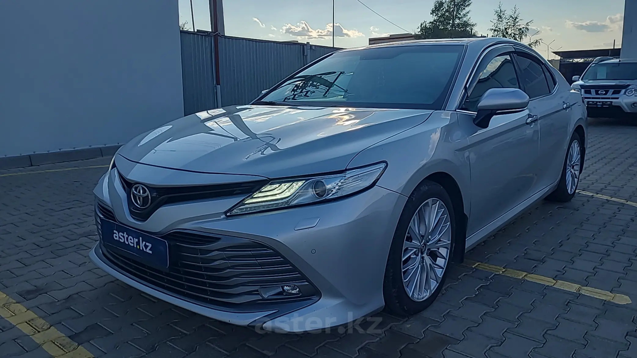 Toyota Camry 2019