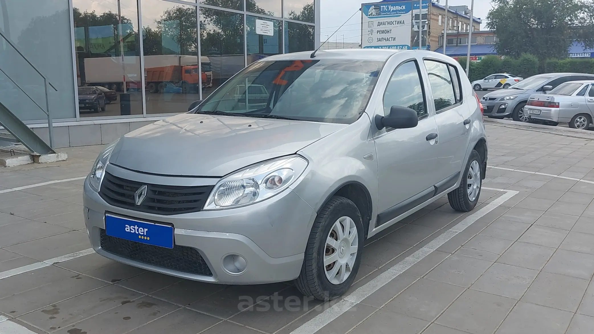 Renault Sandero 2012