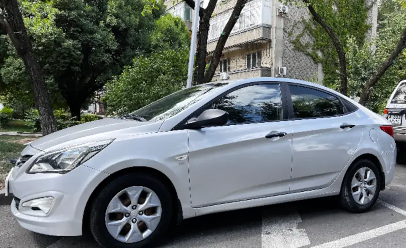 Hyundai Accent 2014