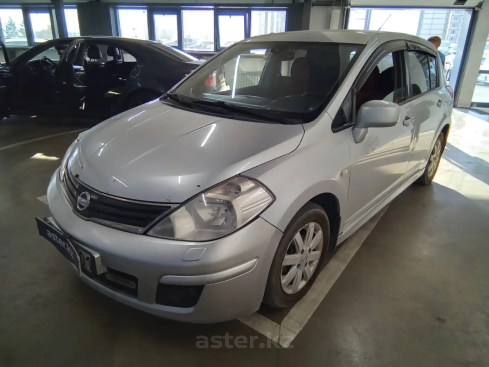 Nissan Tiida 2010