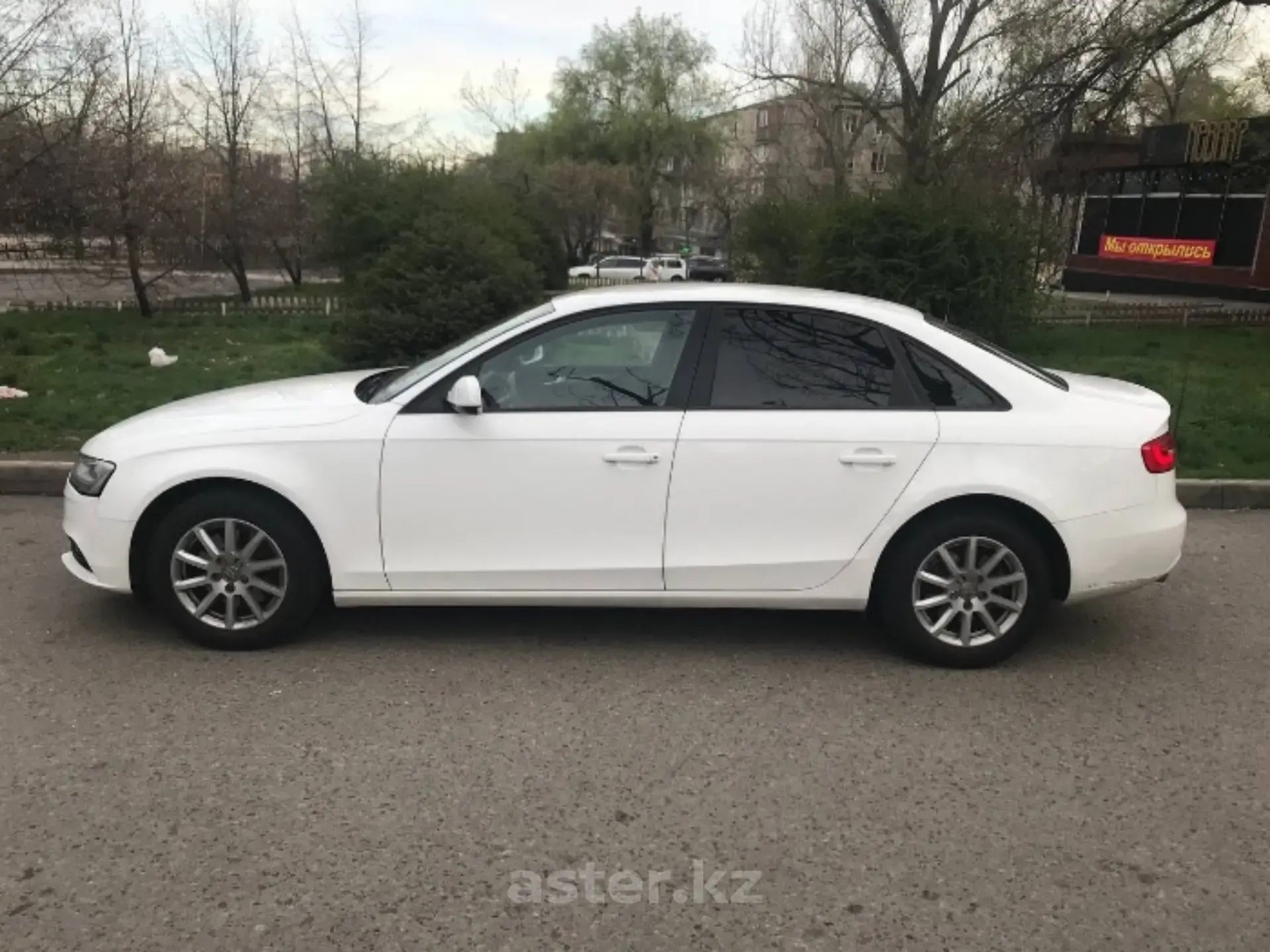 Audi A4 2014