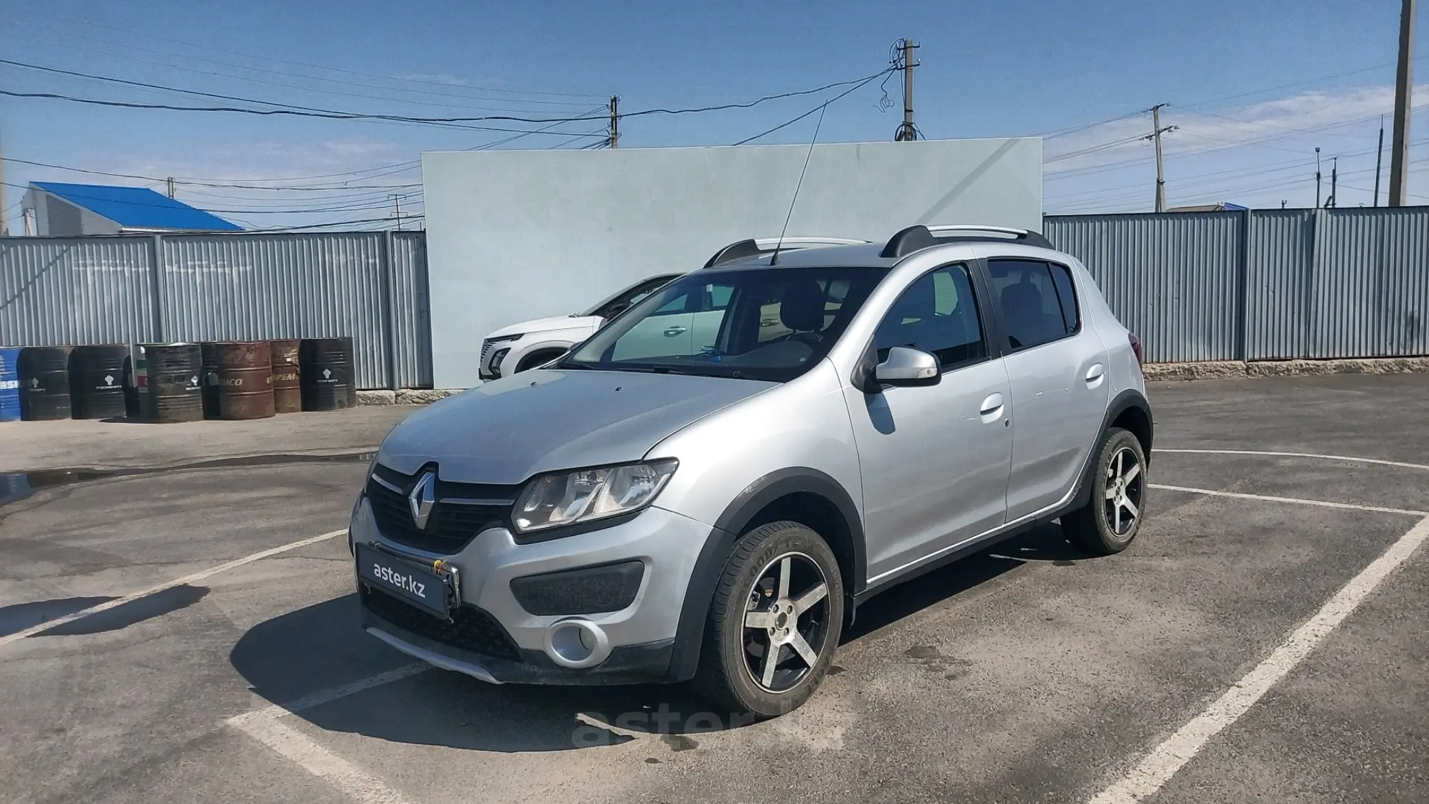 Renault Sandero 2015