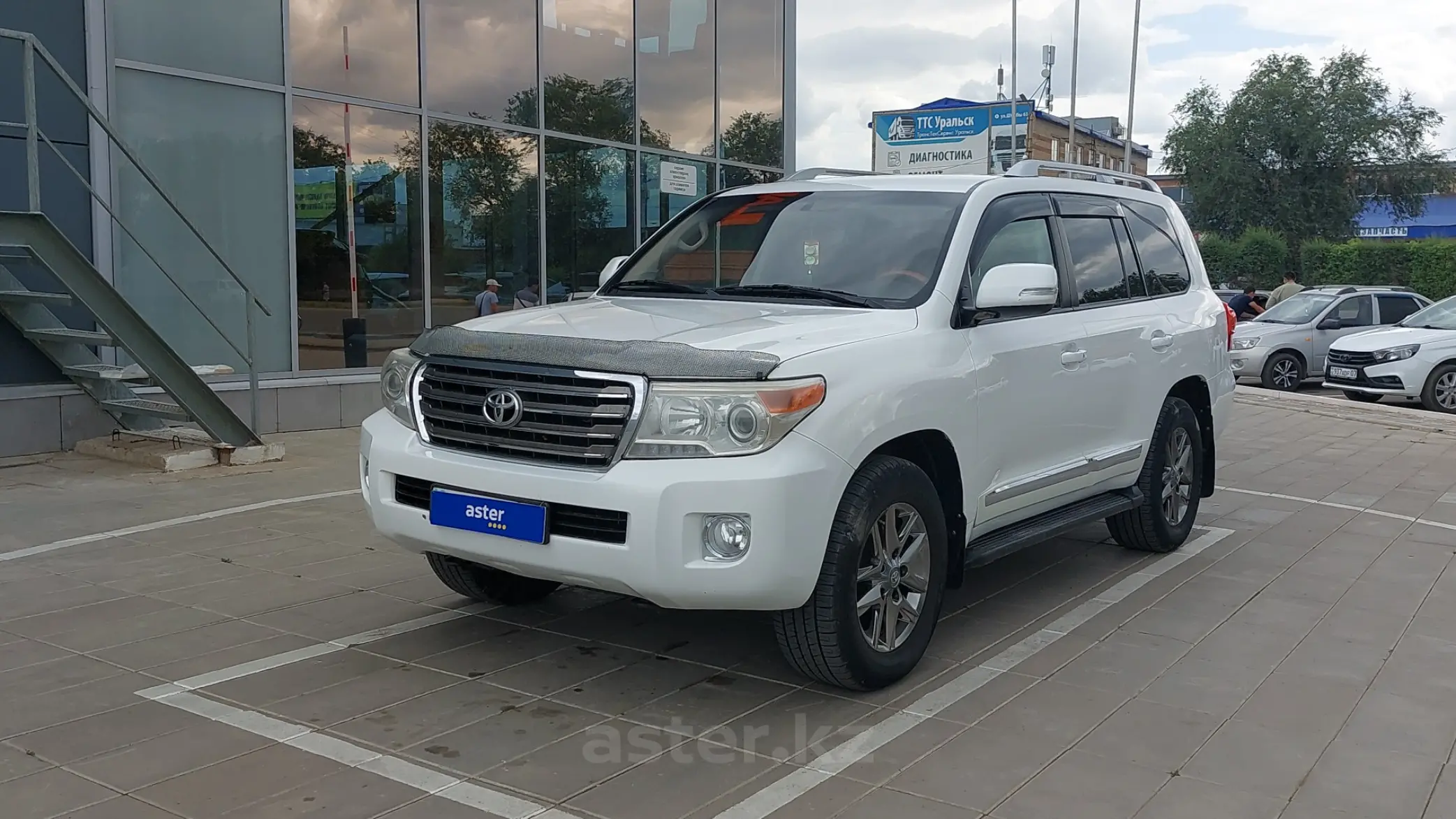 Toyota Land Cruiser 2013