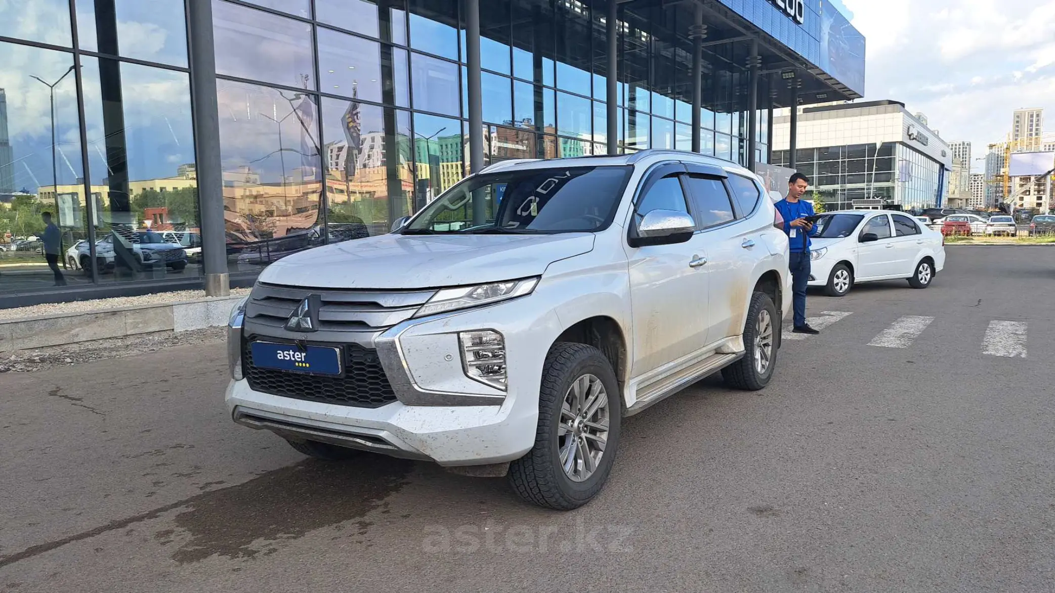 Mitsubishi Pajero Sport 2020