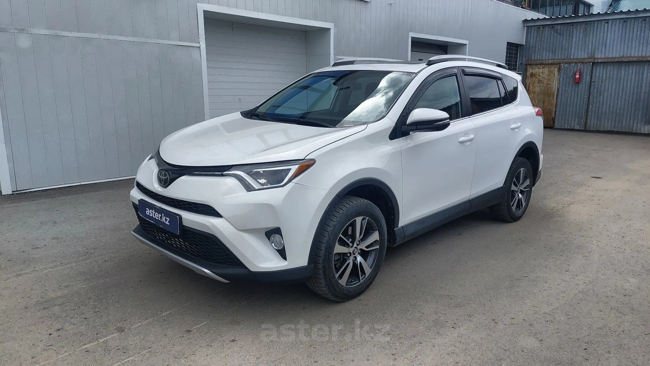 Toyota RAV4 2017