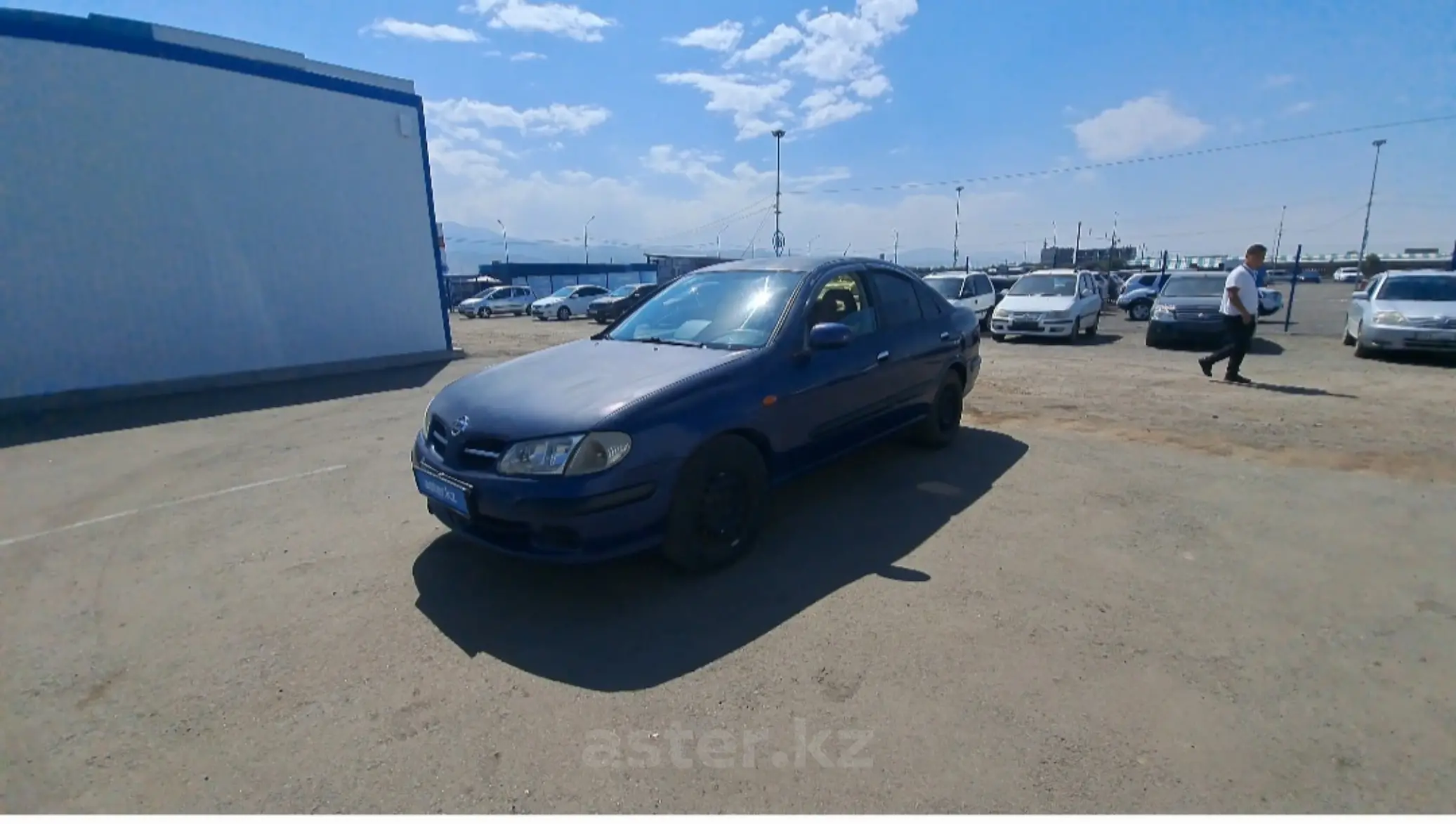 Nissan Almera 2001