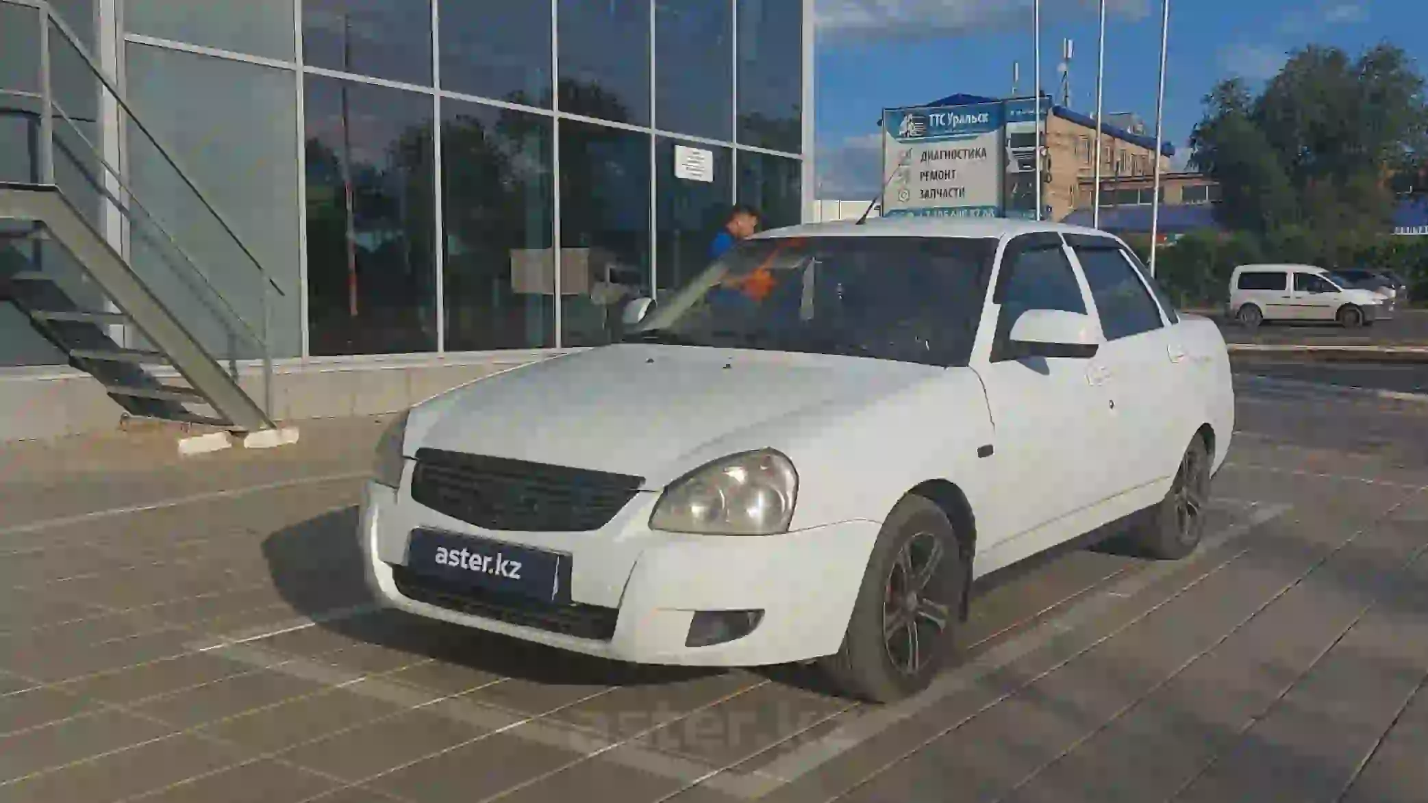 LADA (ВАЗ) Priora 2012