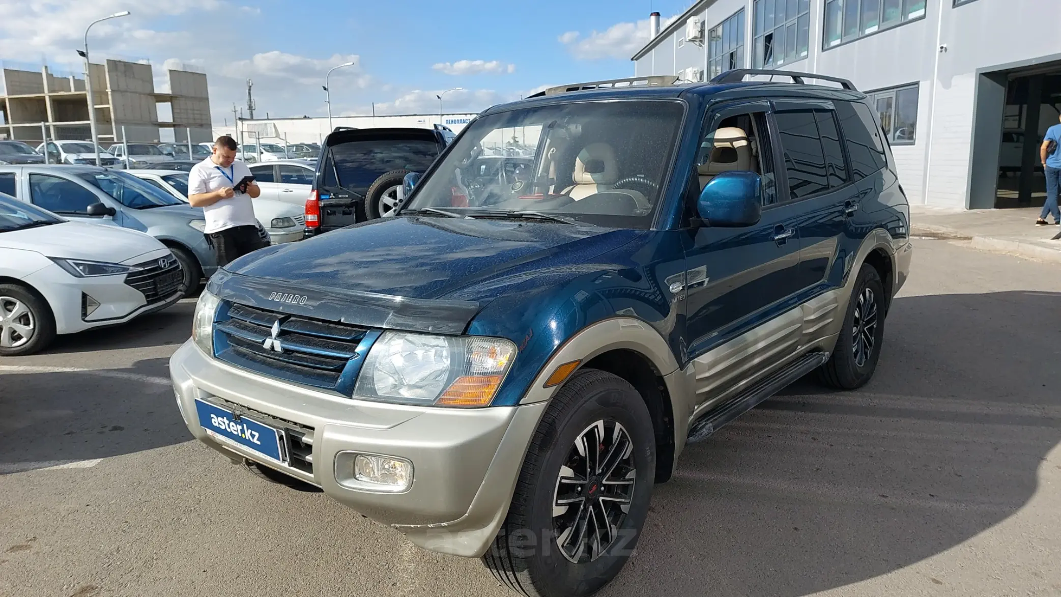 Mitsubishi Montero 2001